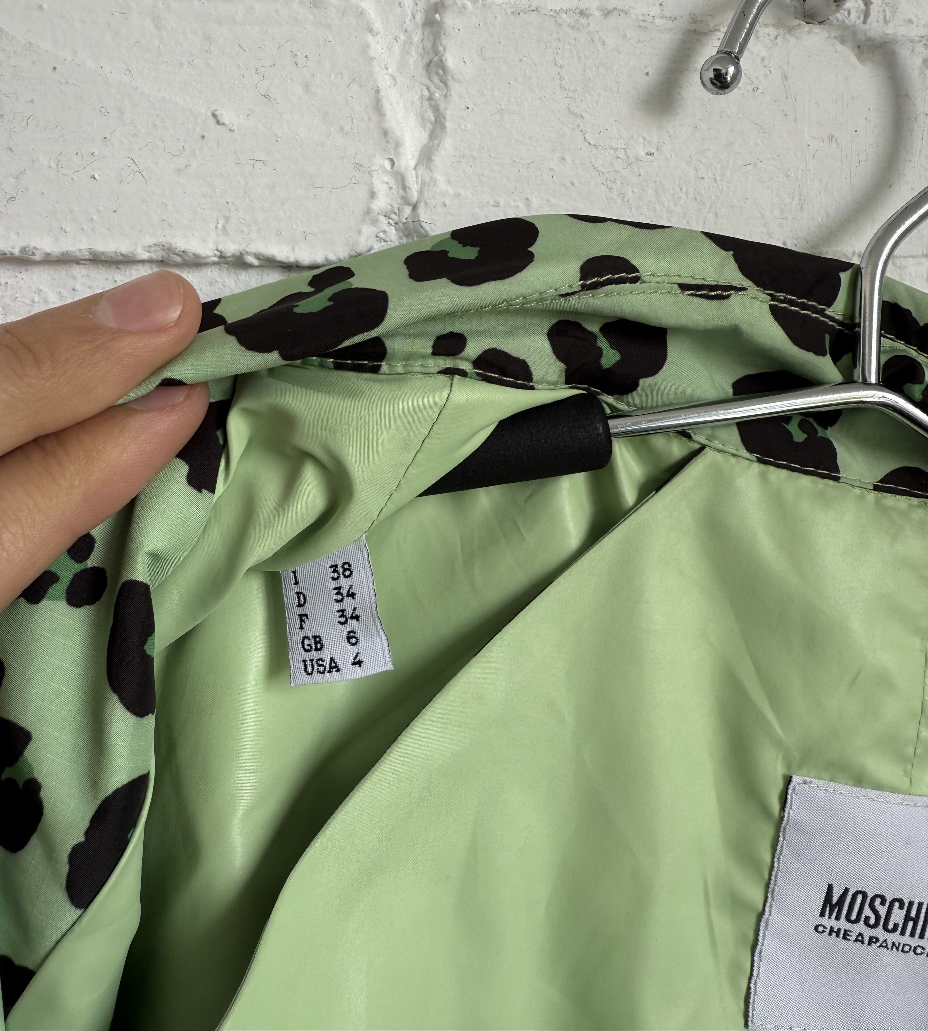 Moschino × Vintage Vintage Moschino cheap and chic leopard print trench coat Size XS / US 0-2 / IT 36-38 - 5 Thumbnail