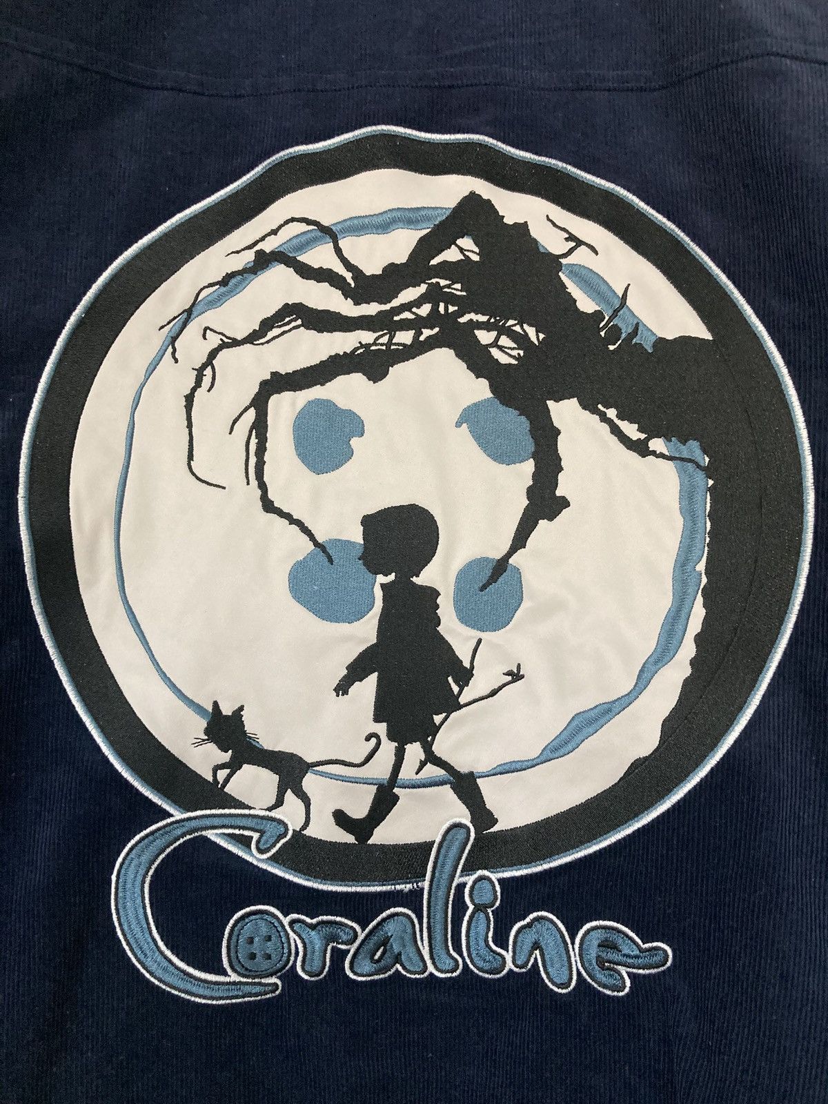 Other CORALINE EMBROIDERED ICONS CHORE JACKET BOX LUNCH EXCLUSIVE Size 3XL / US 20-22 - 12 Thumbnail