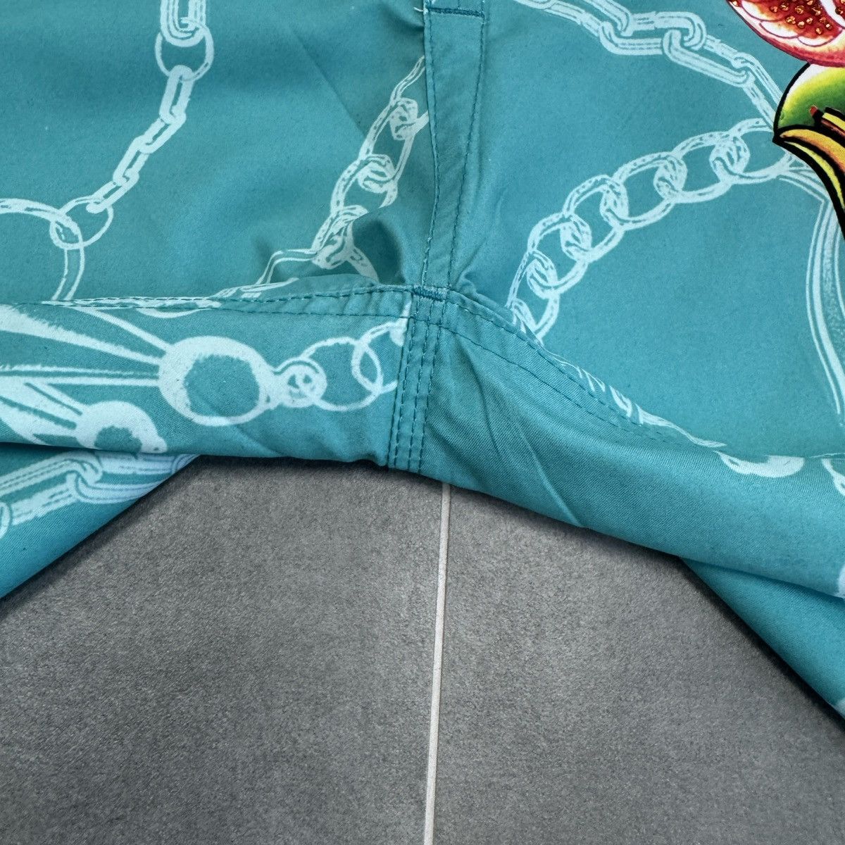 Christian Audigier Christian Audigier Surf Style Tattoo Y2K Board Men Shorts Size US 33 - 11 Thumbnail