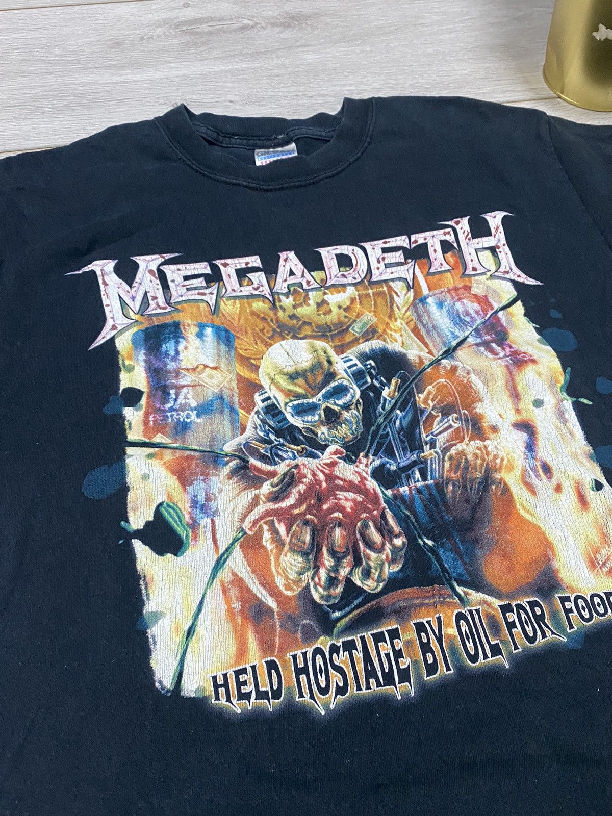 Band Tees Megadeth 2007 vintage tour t-shirt Held hostage by oil Size US M / EU 48-50 / 2 - 5 Thumbnail