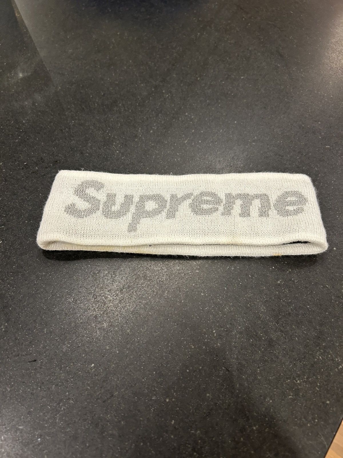 Supreme Supreme New Era Reflective Logo Headband (FW 16) - White Size ONE SIZE - 1 Thumbnail