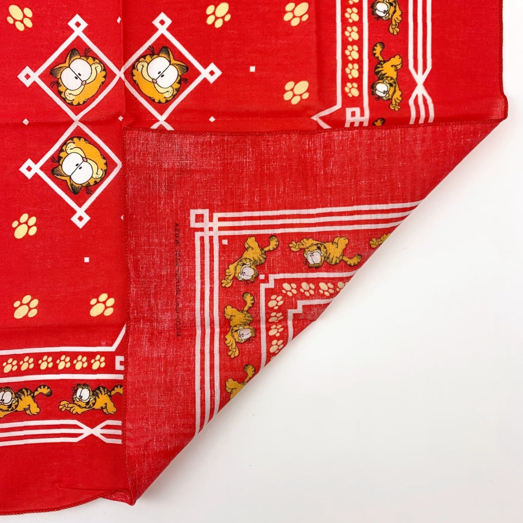 Vintage VINTAGE United Feature Syndicate Garfield Bandana 21.5"x21" Red Unisex USA Garfied Size ONE SIZE - 4 Thumbnail