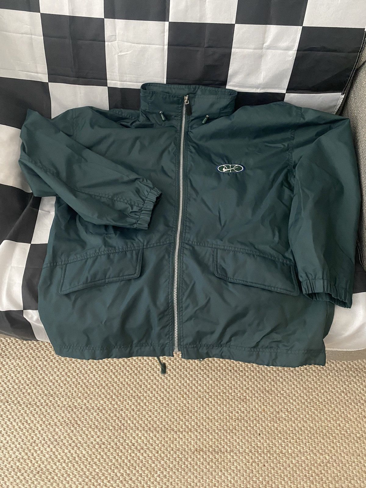 Nike Vintage Lightweight Nike Rain Jacket sz M Size US M / EU 48-50 / 2 - 2 Thumbnail