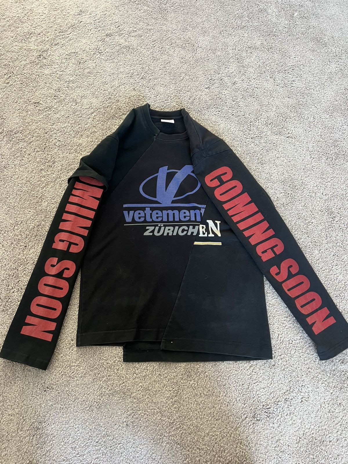 Vetements Vetements Zurich Long-sleeve Size US S / EU 44-46 / 1 - 9 Thumbnail