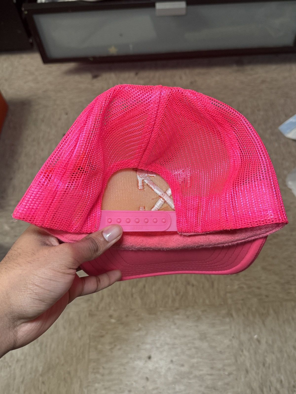 Off-White Virgil Abloh Off White MCA Trucker Hat Pink Size ONE SIZE - 2 Thumbnail