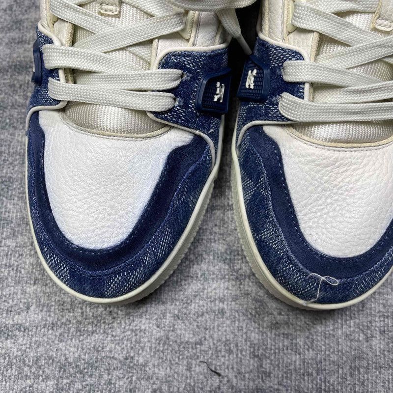 Louis Vuitton Louis Vuitton Trainer Low Top Sneakers in White and Blue -2 Size US 8 / EU 41 - 7 Thumbnail