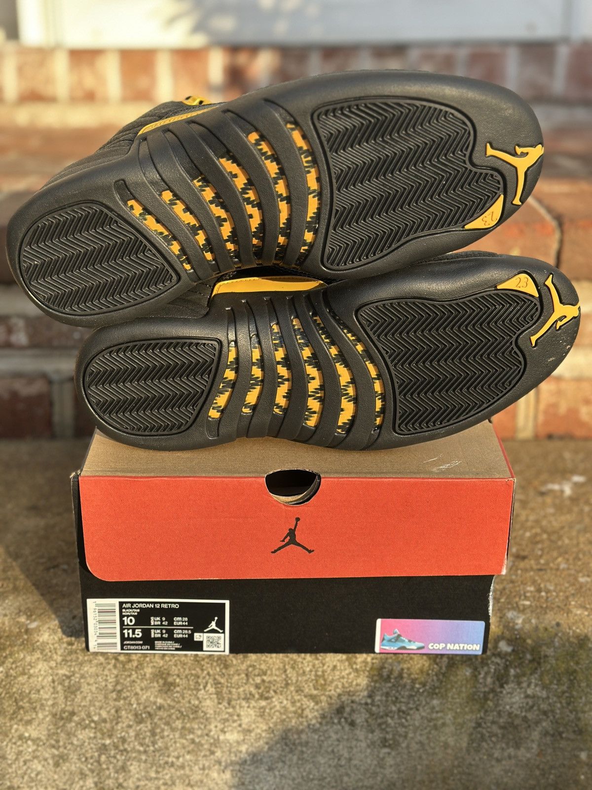 Jordan Brand Nike Air Jordan 12 Retro Black Taxi (10M) Size US 10 / EU 43 - 5 Thumbnail
