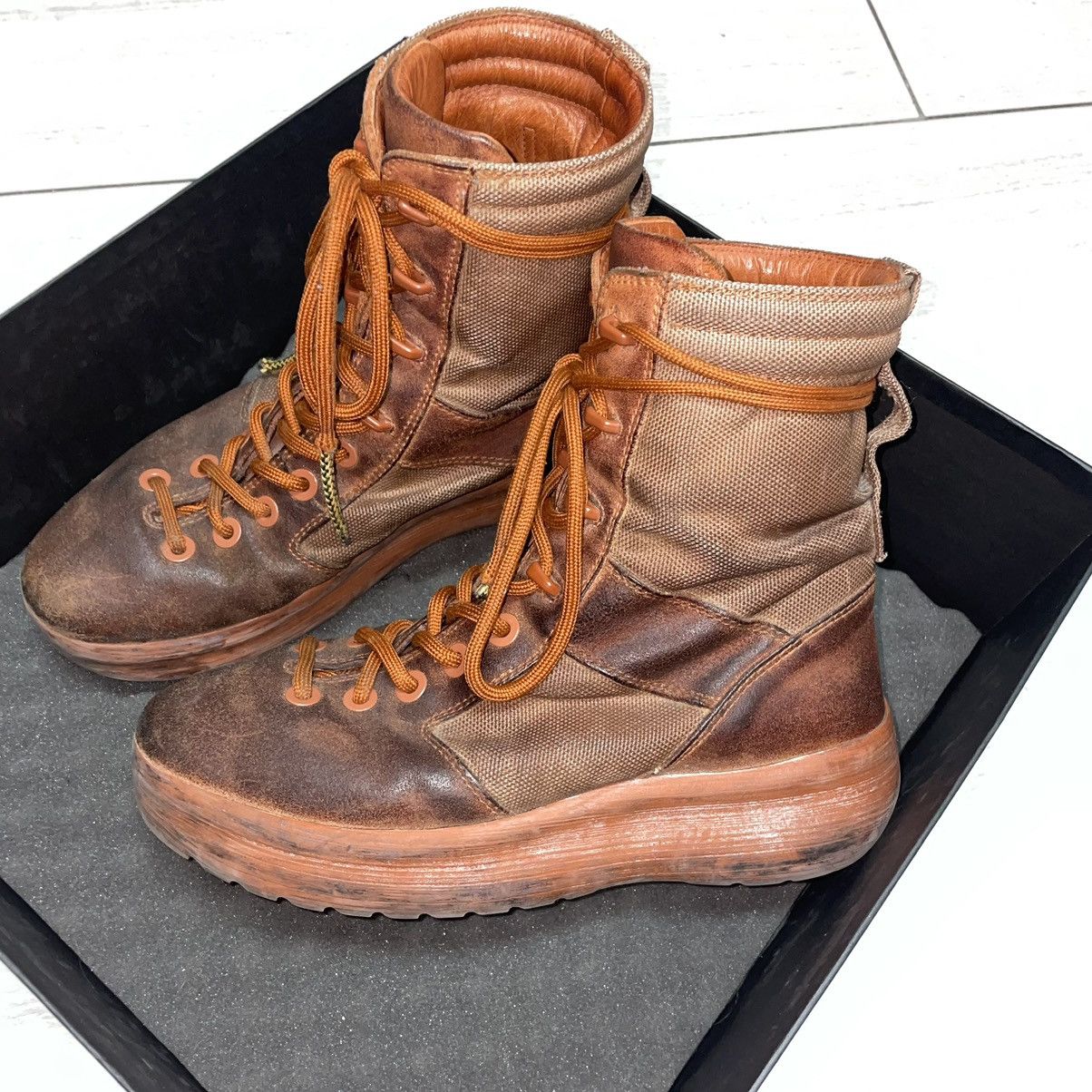 Yeezy Yeezy Season 3 Boots Waxed size 40 Size US 7 / EU 40 - 7 Thumbnail