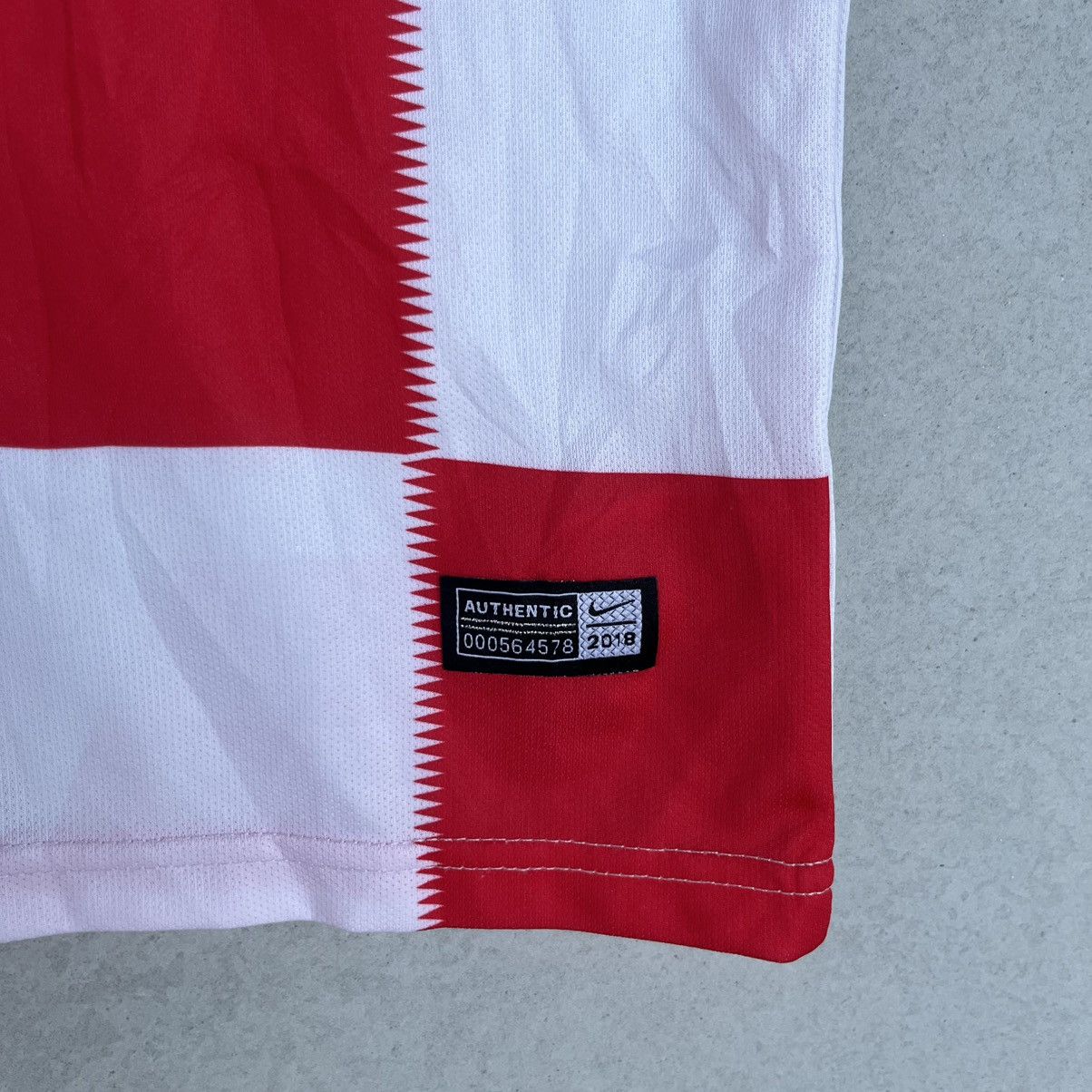Other Vintage Nike Croatia Red Football Shirt Size S Size US S / EU 44-46 / 1 - 7 Thumbnail