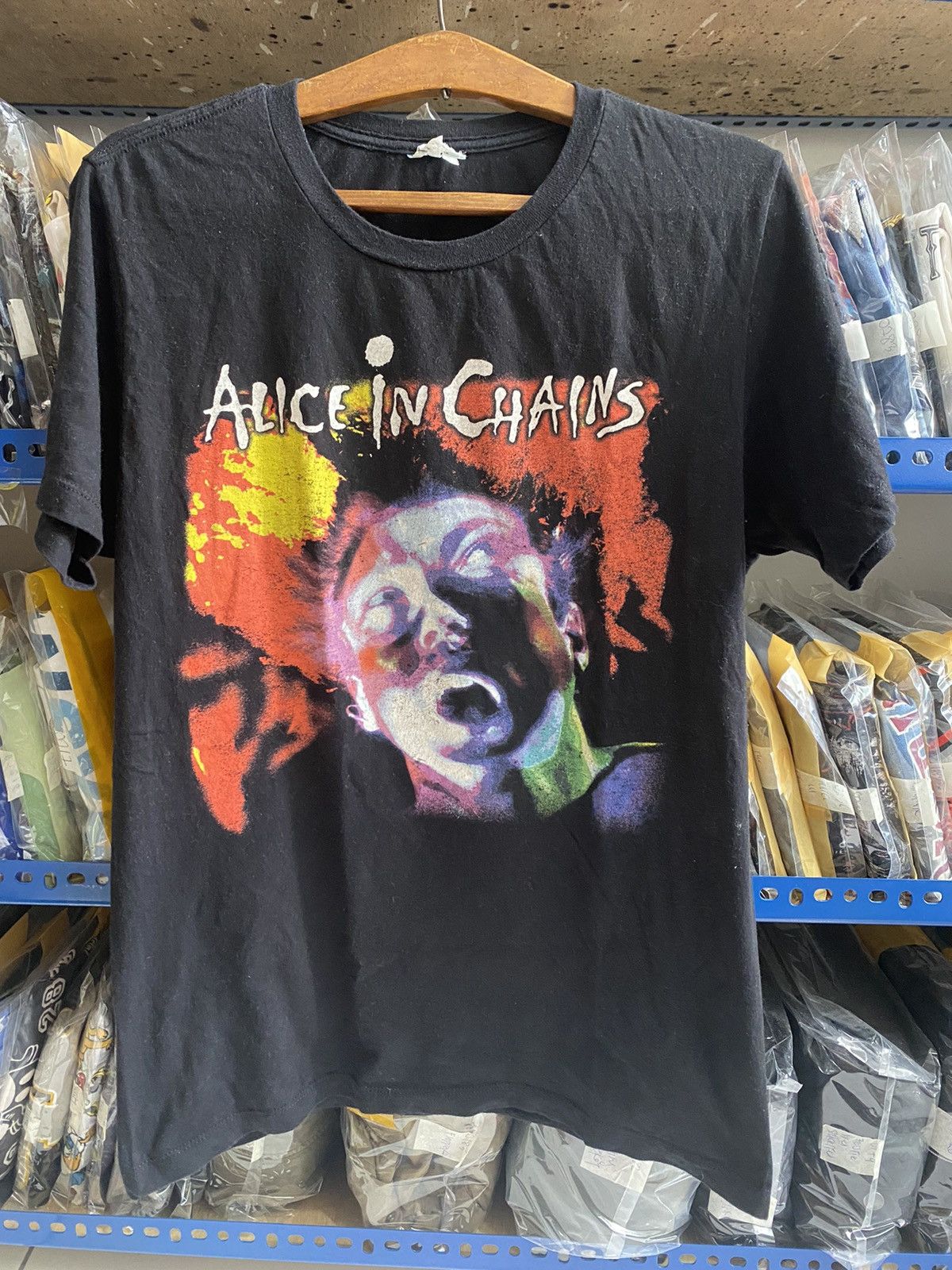 Band Tees ALICE IN CHAINS TSHIRT Size US S / EU 44-46 / 1 - 1 Thumbnail