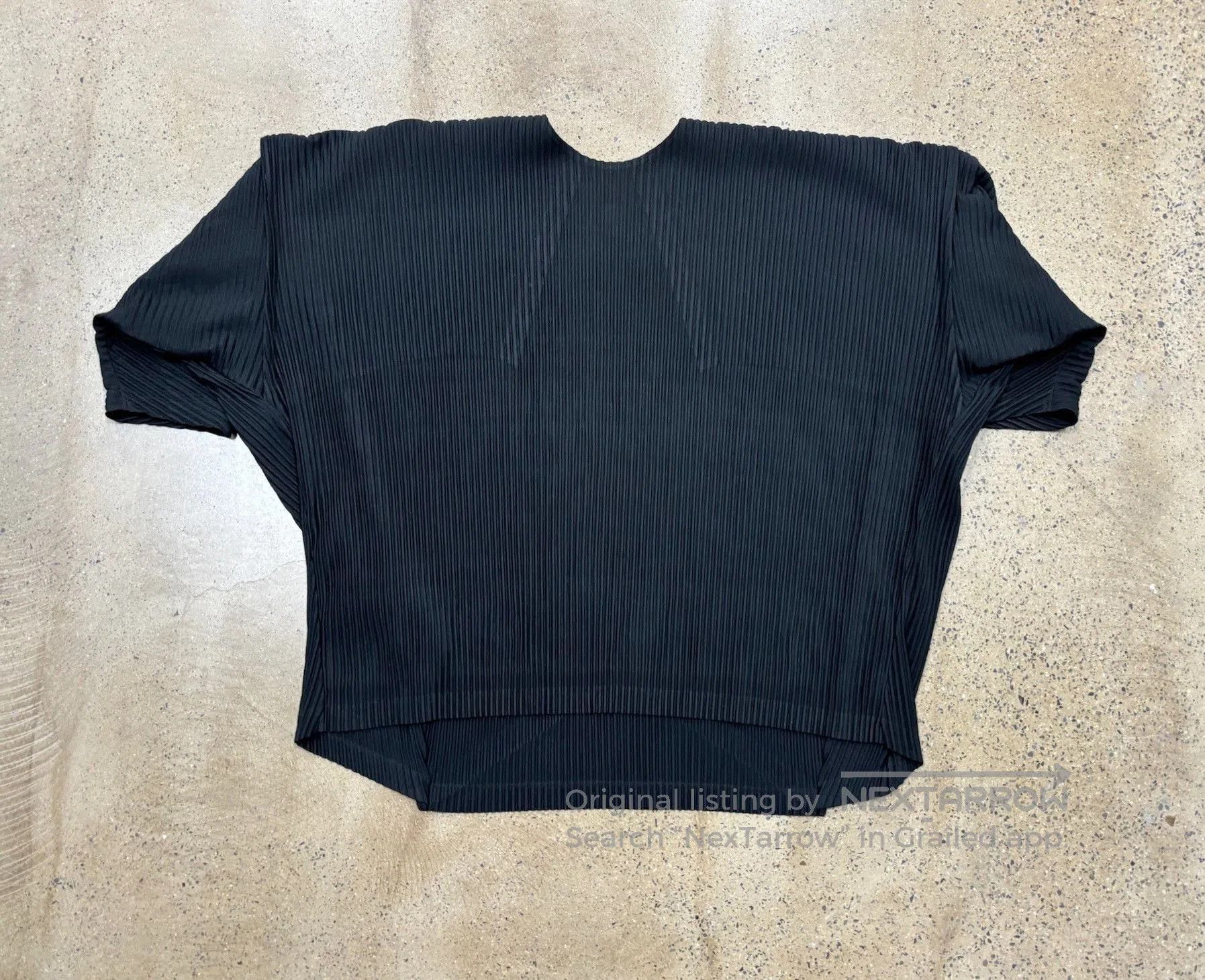 Issey Miyake Issey Miyake Pleated Mid. Size US L / EU 52-54 / 3 - 1 Thumbnail