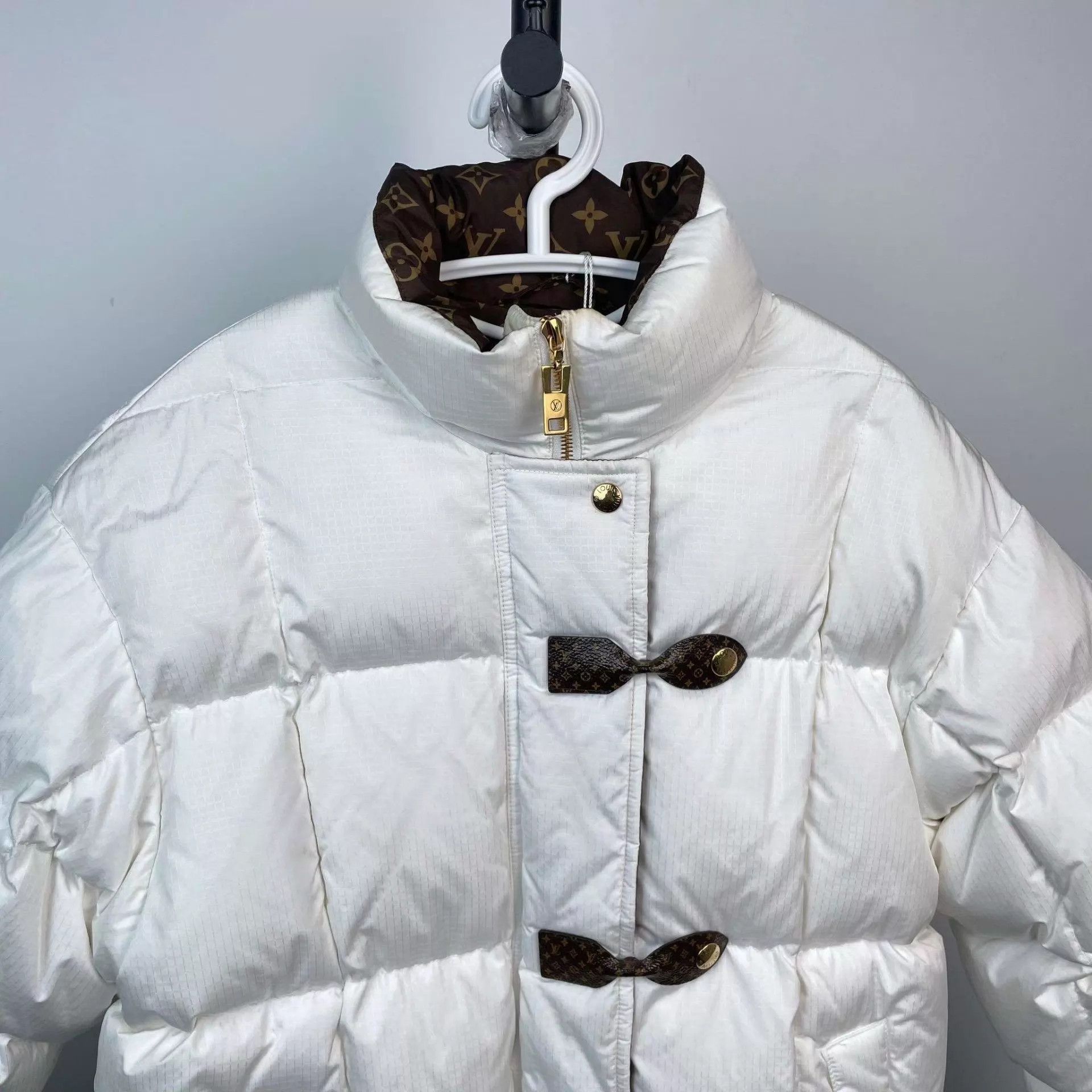 Louis Vuitton LV white lining all over print down jacket 36 Size XS / US 0-2 / IT 36-38 - 3 Thumbnail