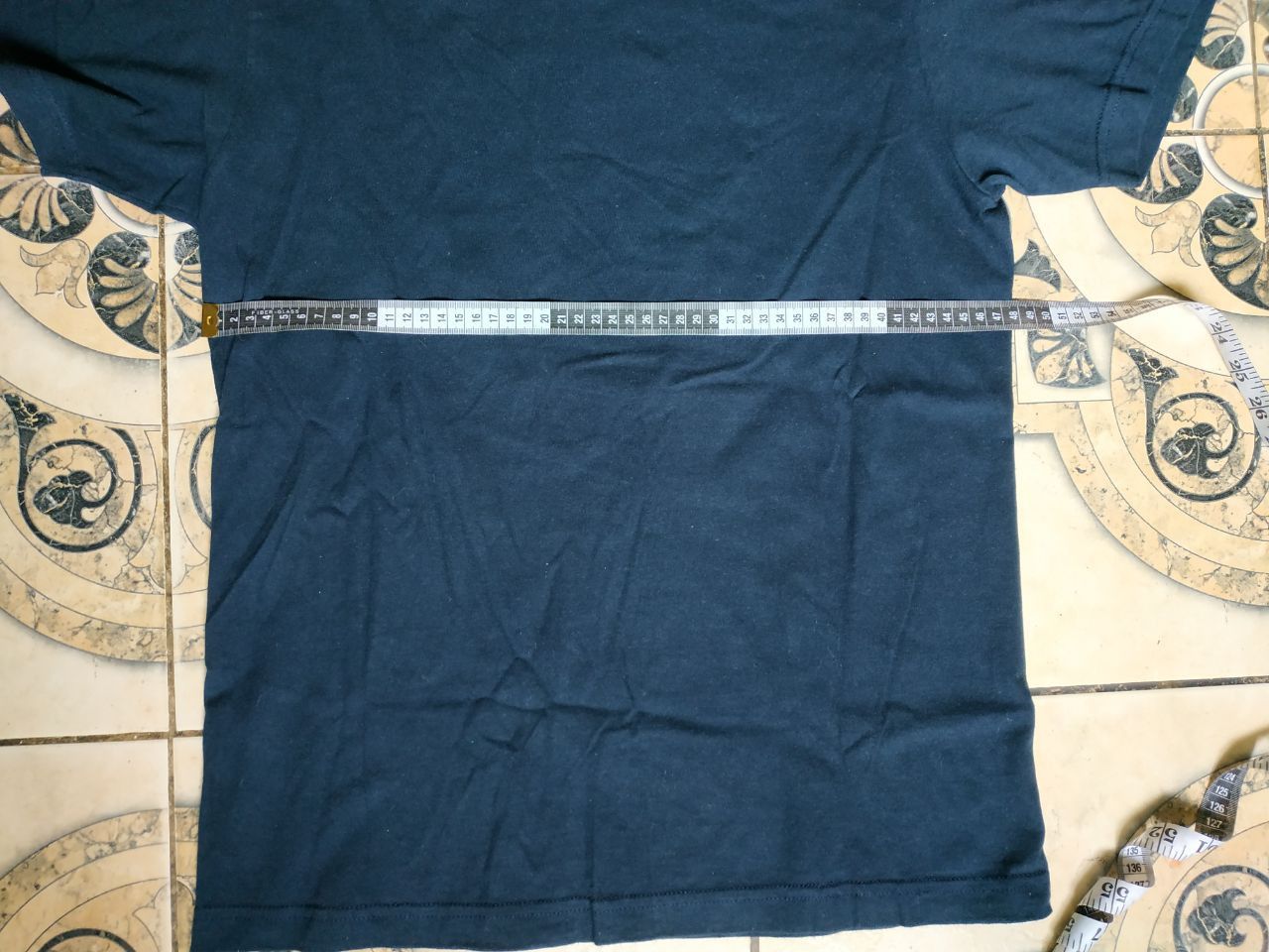 Supreme Supreme America's Most Wanted Graphic Shirt Size M Size US M / EU 48-50 / 2 - 16 Thumbnail