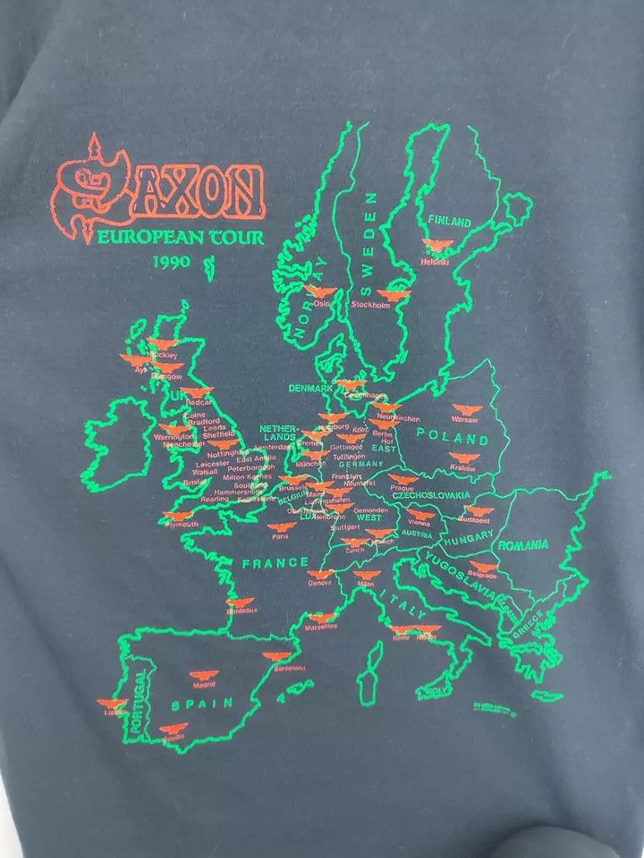 Vintage Vintage 1990 Saxon European concert tour Rock 'n' Roll Size US XL / EU 56 / 4 - 9 Thumbnail