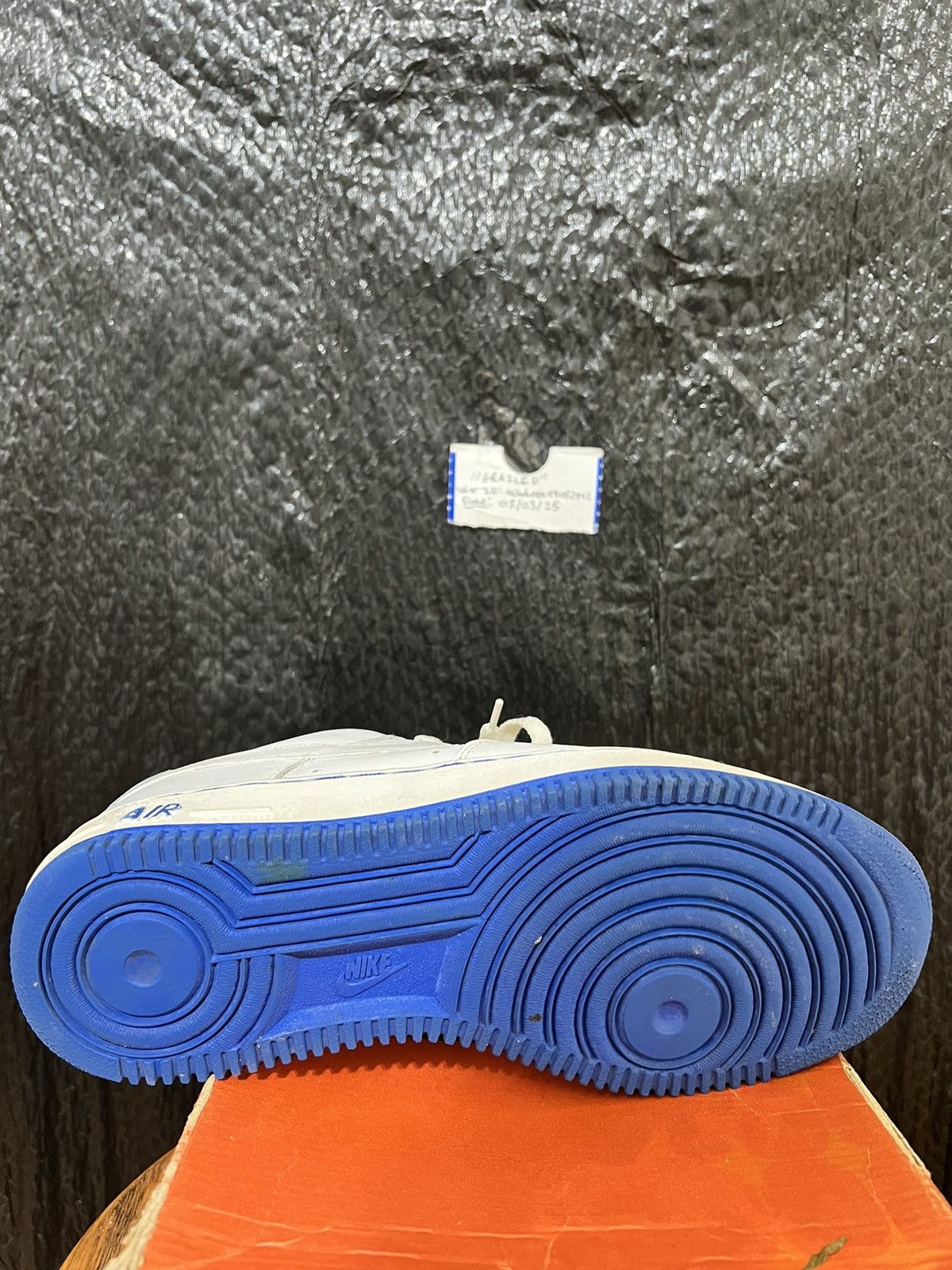 Nike 24hr FLASH SALE* Air Force 1 “2002” VERY RARE OG Size US 9 / EU 42 - 9 Thumbnail