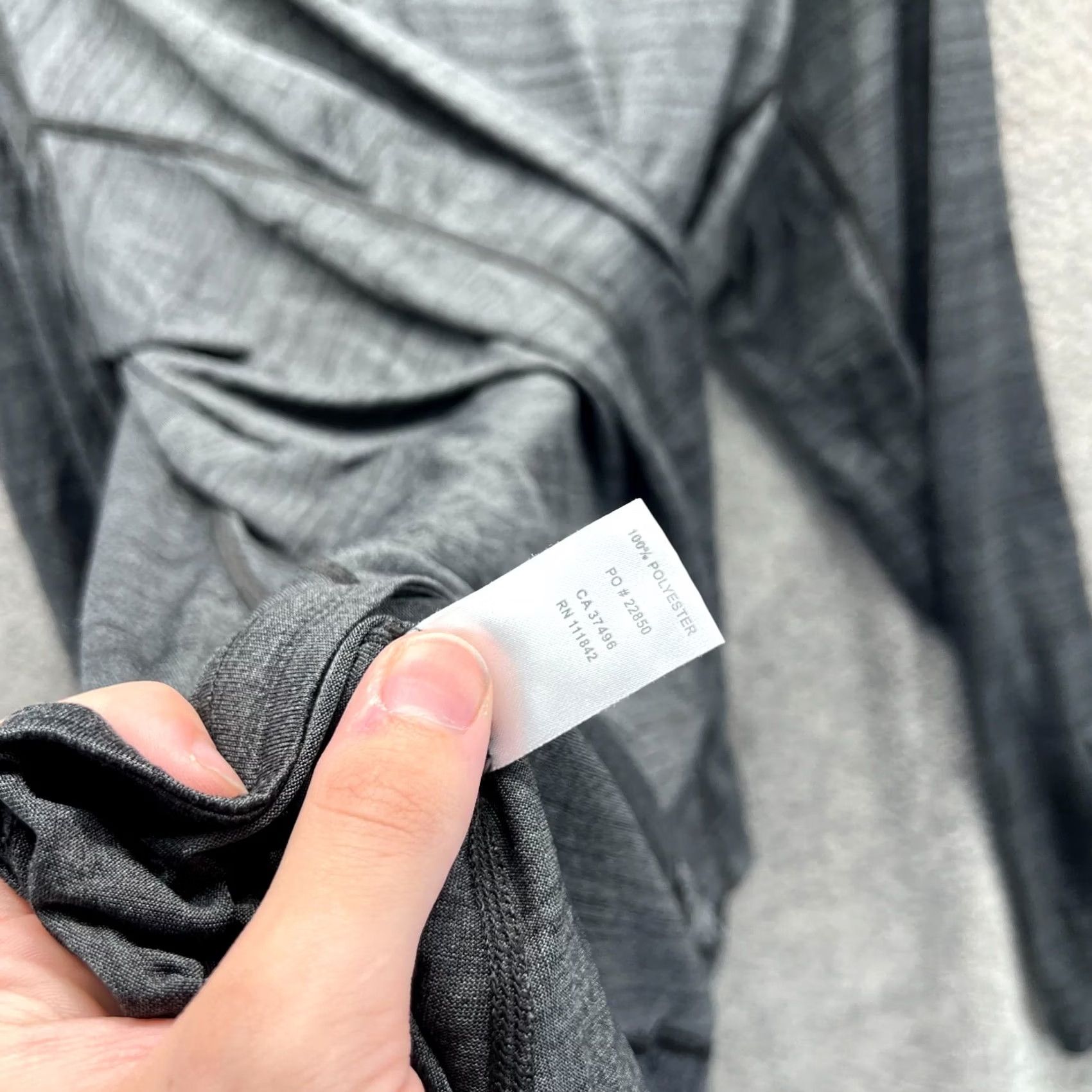 Vintage VINTAGE? No. Levelwear Verve Shirt Womens 2XL Gray Long Sleeve Polyester Lightweight Athletic Shirt Size XXL / US 16-18 / IT 52-54 - 5 Thumbnail