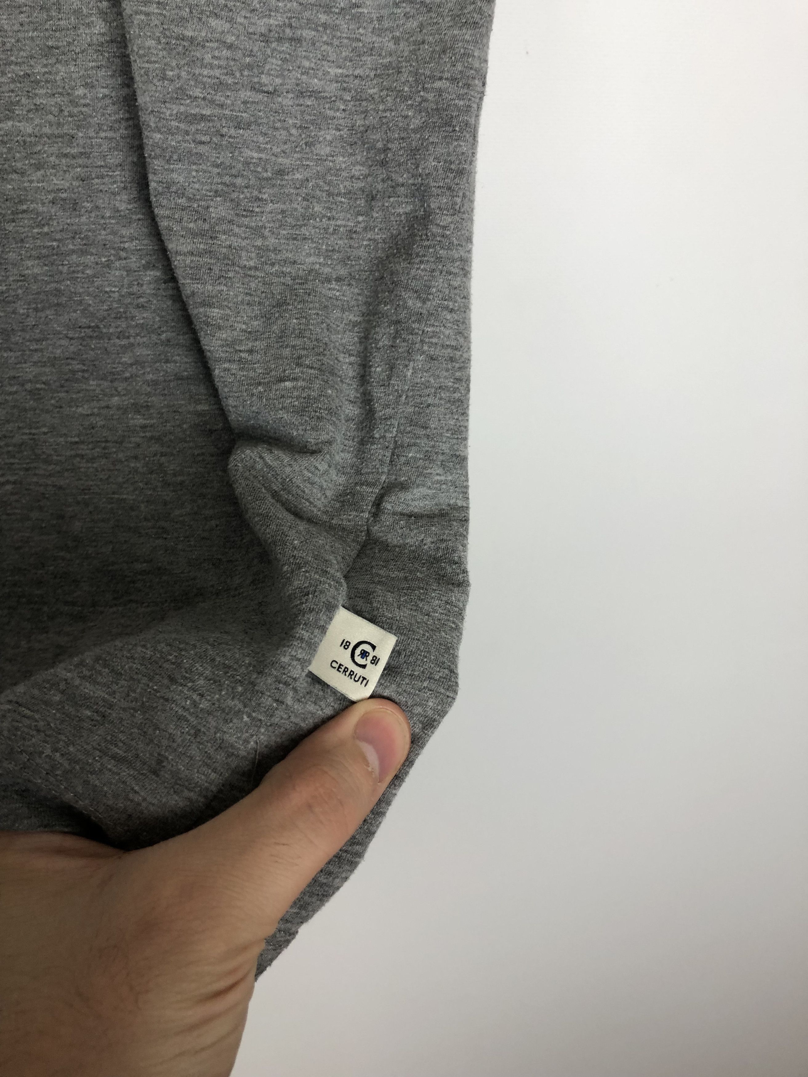 Cerruti 1881 Cerruti 1881 T-Shirt Center Logo Gray Tee size XL Size US XL / EU 56 / 4 - 4 Thumbnail