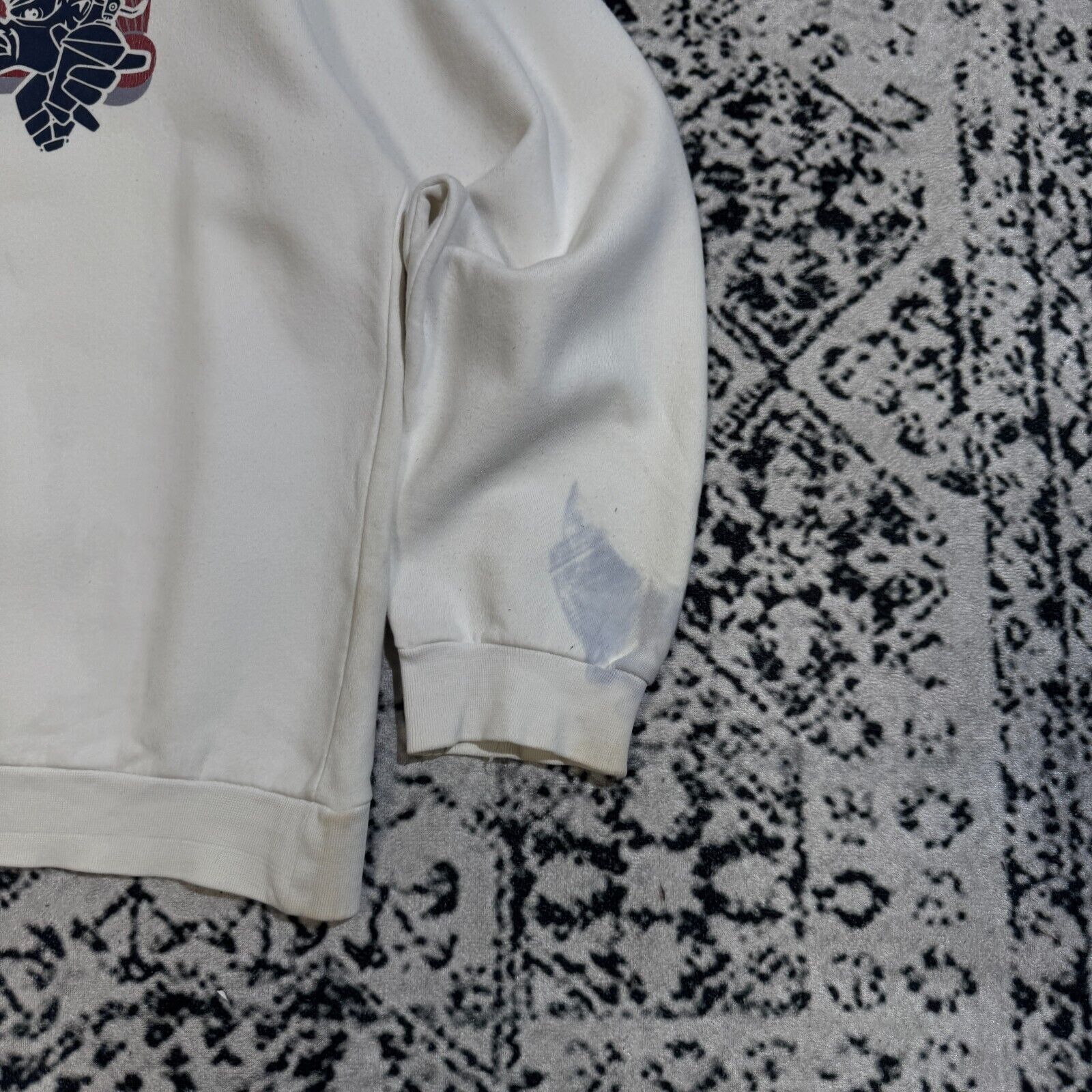 Vintage Vintage Unisex White Cotton Sweatshirt Size S Skate USA Size US S / EU 44-46 / 1 - 5 Thumbnail
