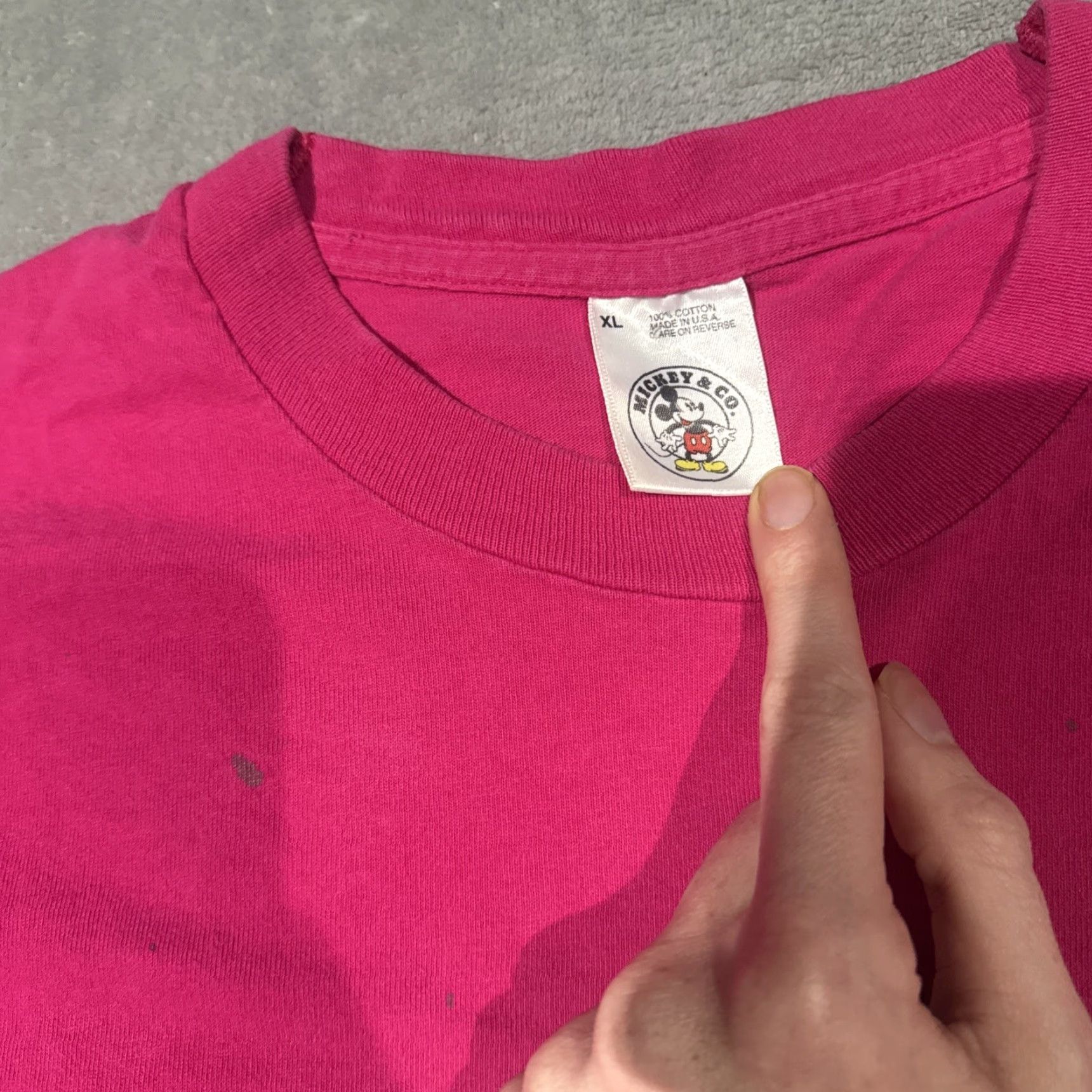 Mickey & Co. VINTAGE Mickey & Co T-Shirt Mens XL Surfing The Net Disney Tee Short Sleeve Crew Neck Pink Cotton Single Stitch Graphic Print Size US XL / EU 56 / 4 - 3 Thumbnail