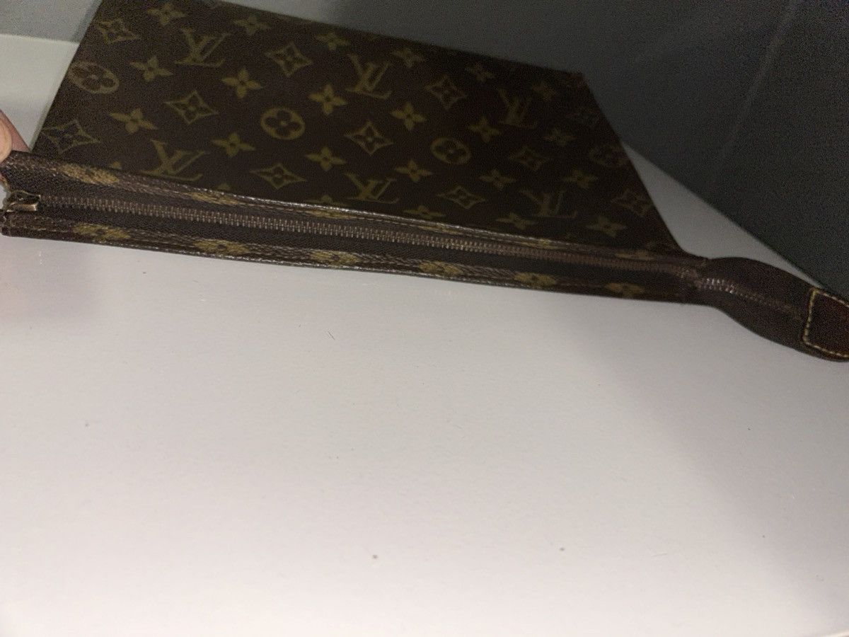 Louis Vuitton Louis Vuitton Monogram Toiletry Pouch 26 w COA Size ONE SIZE - 5 Thumbnail