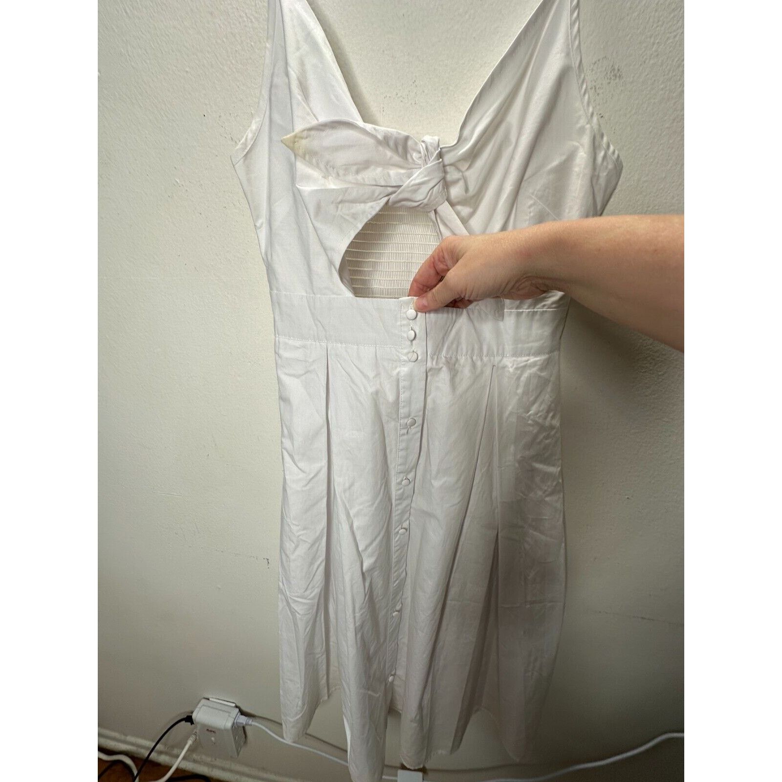 Other White Front Tie Spaghetti Strap Open Front Button Dress M Size M / US 6-8 / IT 42-44 - 11 Thumbnail