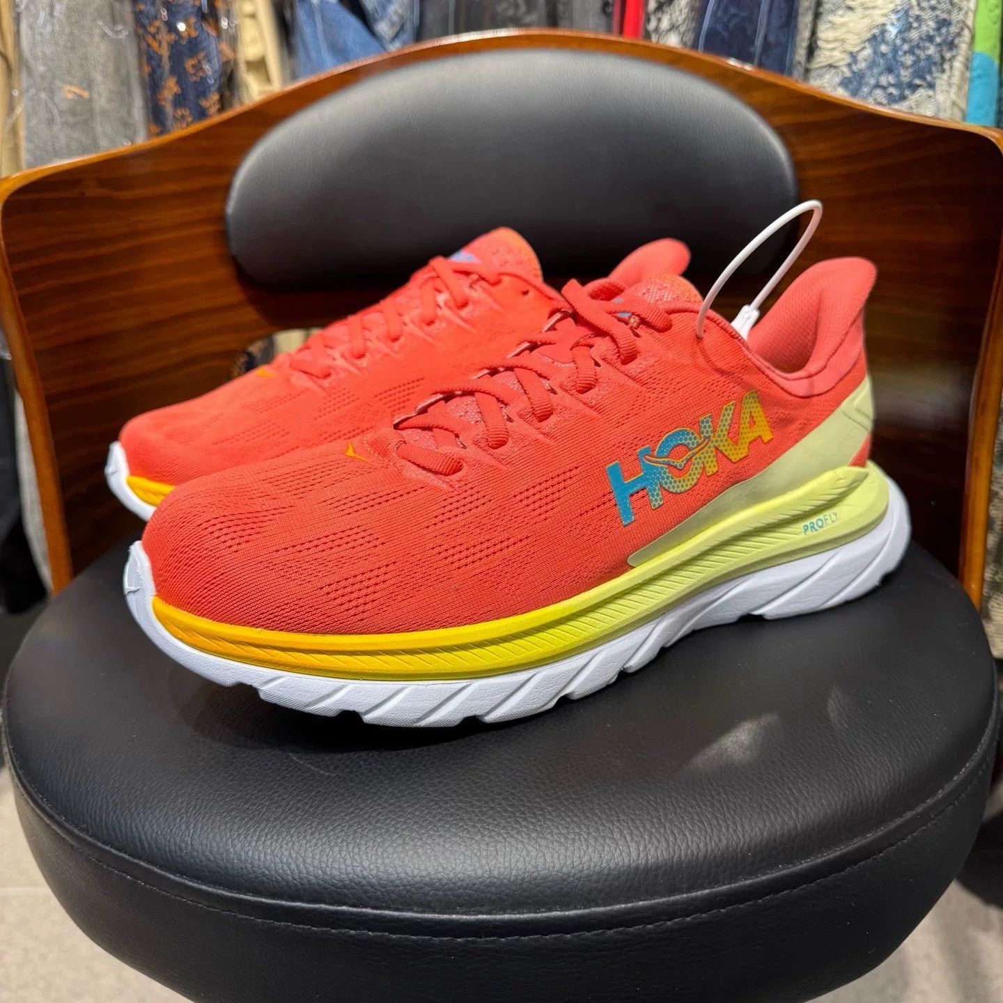Hoka Hoka Orange Lowtop Sneakers 44.5 Men Size US 11 / EU 44 - 1 Thumbnail