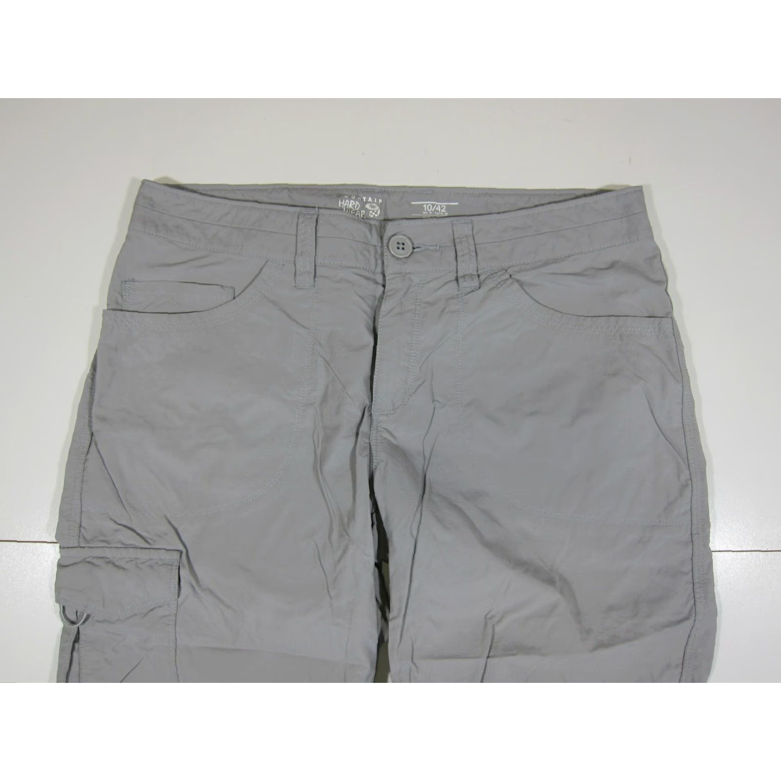 Mountain Hardwear Mountain Hardwear Nylon Grey Travel Hike Active Cargo Crop Capri Pant Size 10/42 Womens Crop Pant 32" Waist 18" Inseam Grey 80s 90s Travel Workwear Size 32" / US 10 / IT 46 - 6 Thumbnail