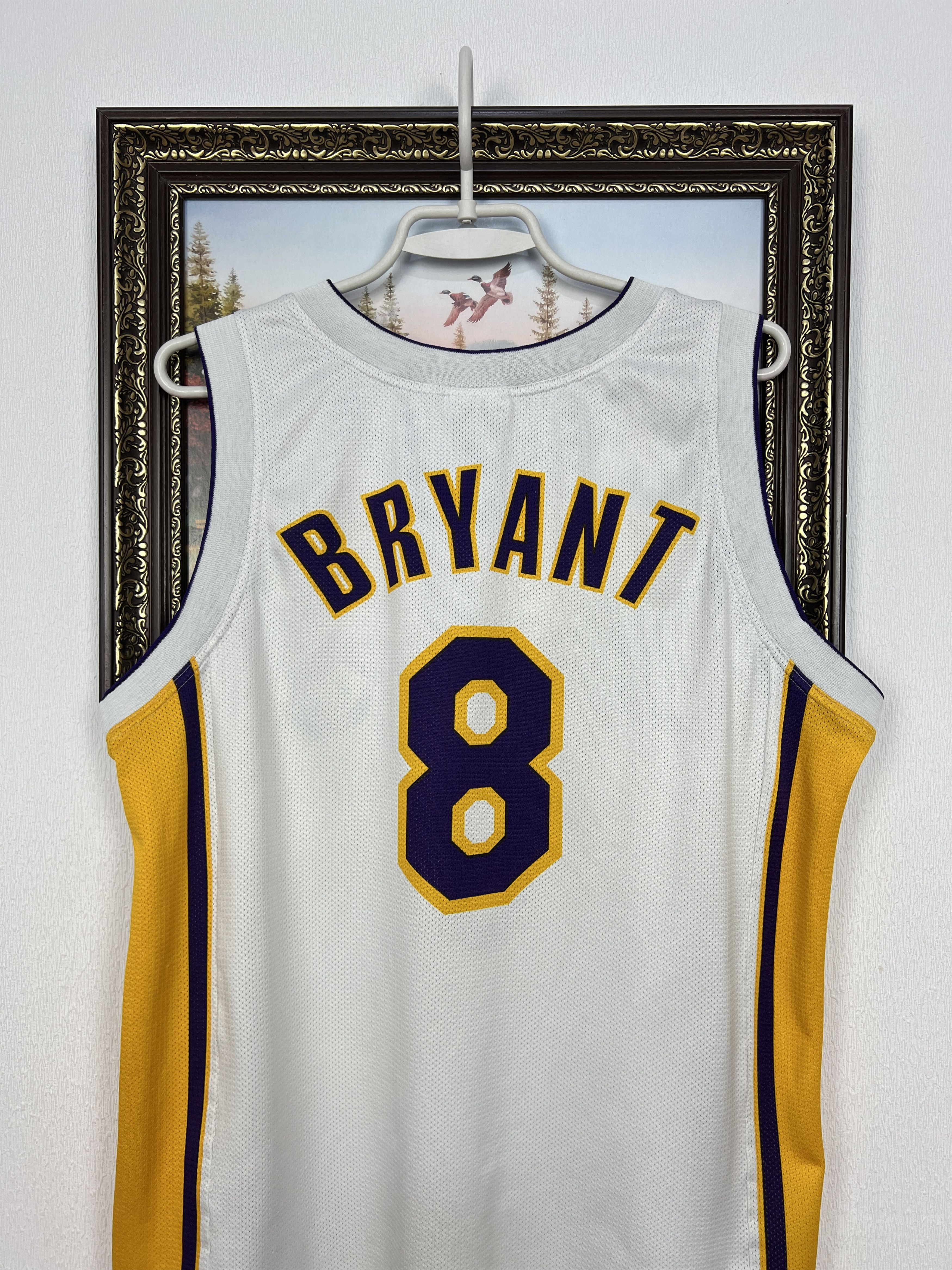 Champion Vintage Los Angeles Lakers #8 Bryant NBA Jersey Size US M / EU 48-50 / 2 - 12 Thumbnail