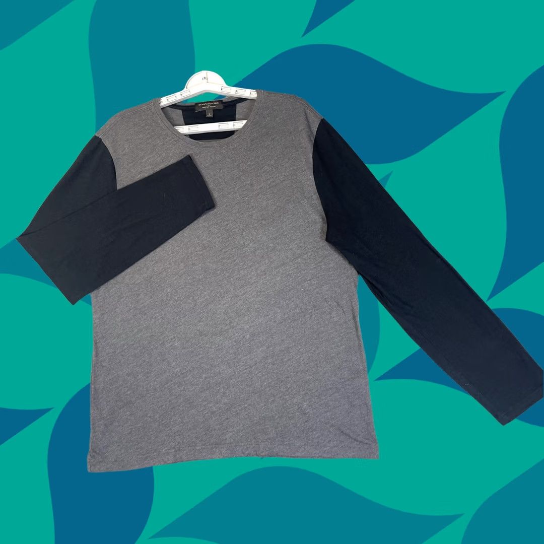 Banana Republic VINTAGE Banana Republic Shirt Mens Large Gray Long Sleeve Moisture Wicking Crewneck Size US L / EU 52-54 / 3 - 1 Thumbnail