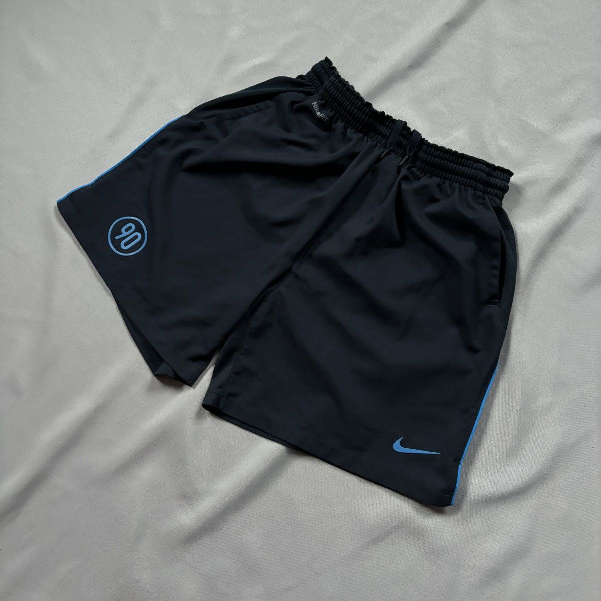 Nike Nike vintage total 90 shorts rare small blue sportswear 90s Size US 30 / EU 46 - 1 Thumbnail