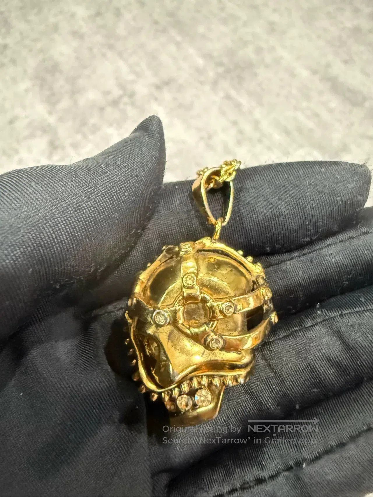 Alexander McQueen Alexander McQueen Skull Crystal Necklace. Size ONE SIZE - 3 Thumbnail