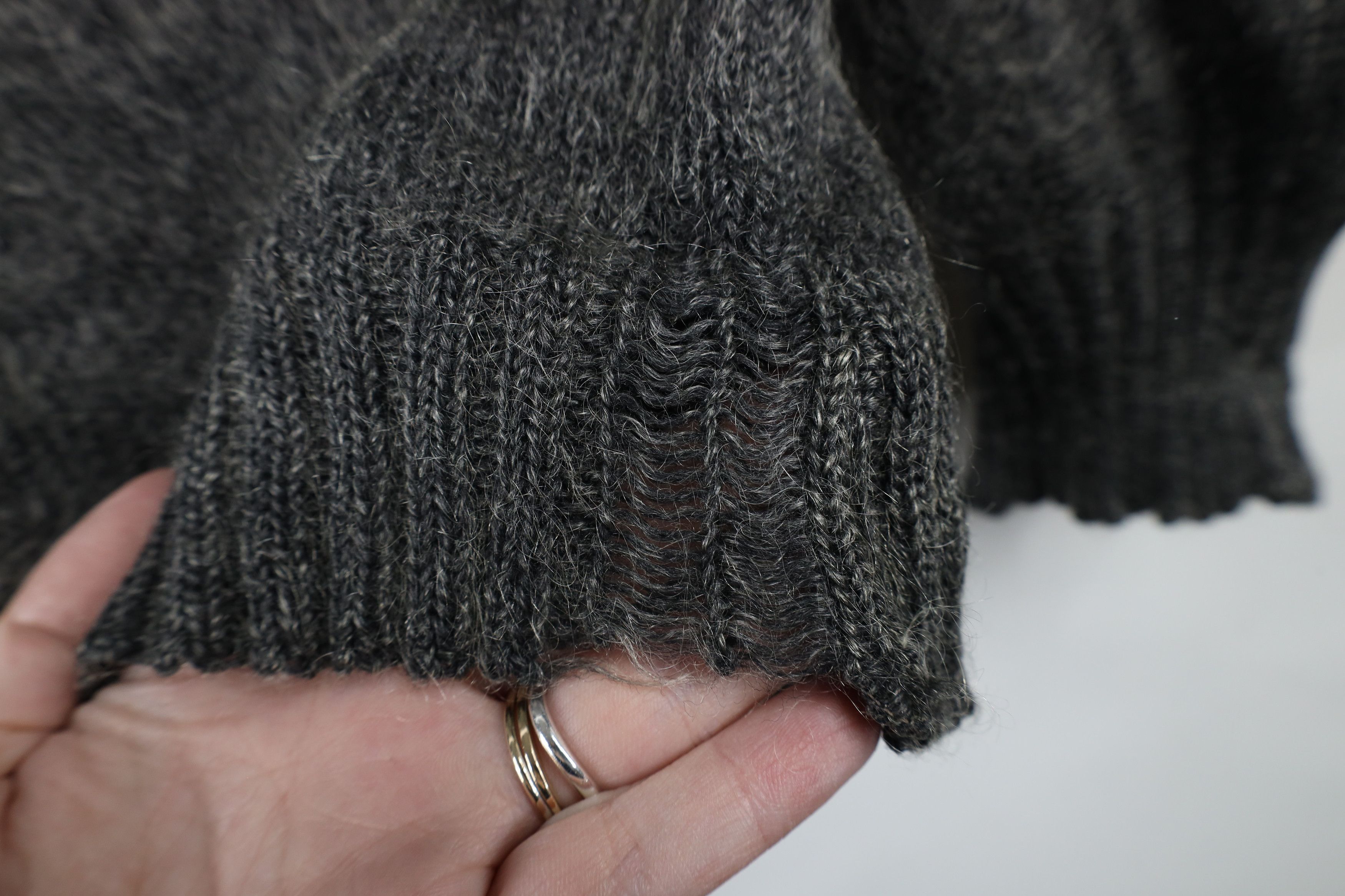 Vintage Vintage 40s 50s Streetwear Wool Shag Knit Sweater Gray Size US S / EU 44-46 / 1 - 12 Thumbnail
