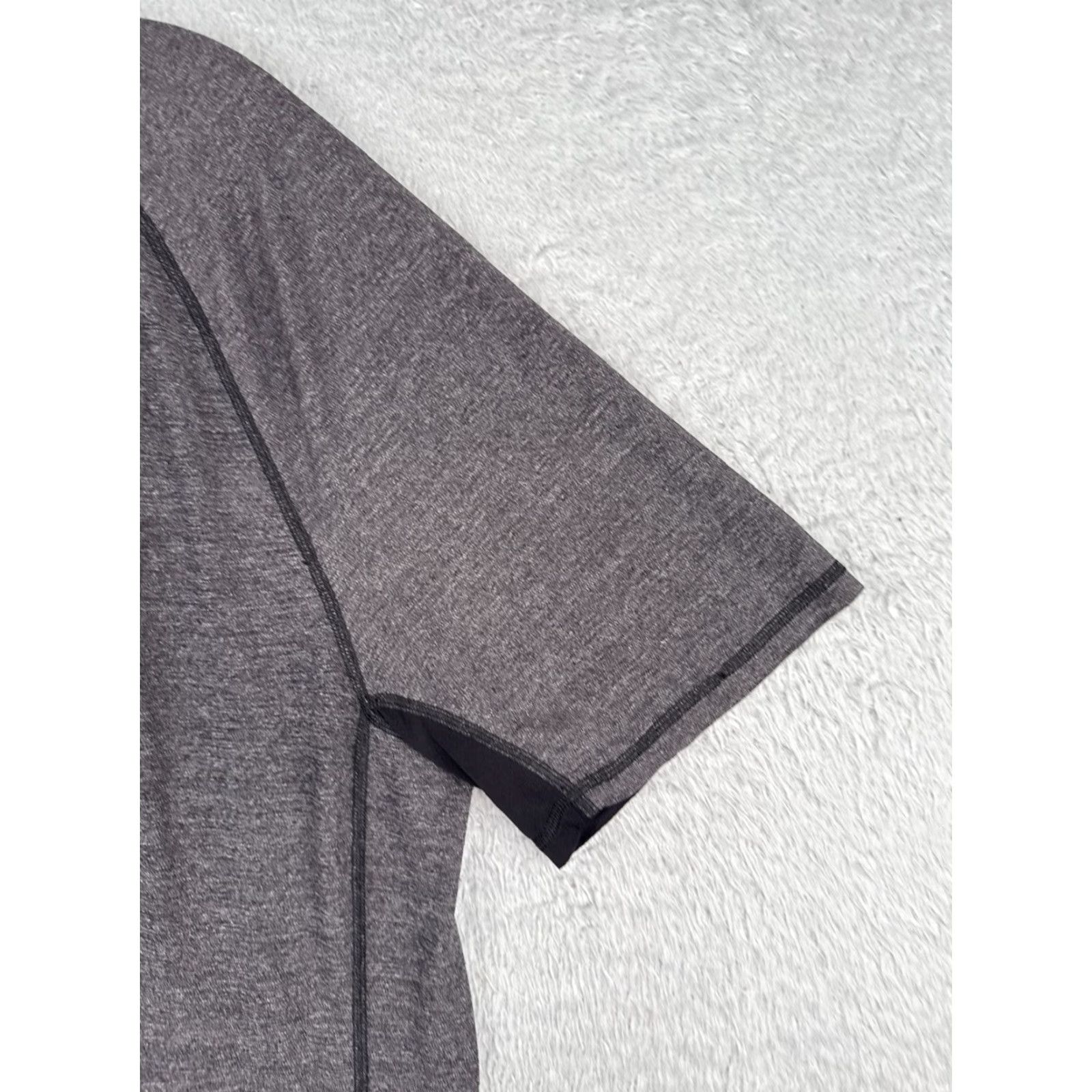 Lululemon Lululemon Shirt Men Large Gray Heather White Short Sleeve Crew Neck READ ME Shirt Men L Gray Poly Microfiber Logo All Seasons Breathable Vintage: No Size US L / EU 52-54 / 3 - 2 Thumbnail