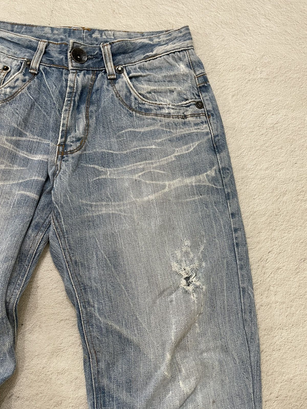 Japanese Brand 2000s Diesel Heavy Distressed Washed Ripped Jeans Y2K Japan Size US 28 / EU 44 - 5 Thumbnail