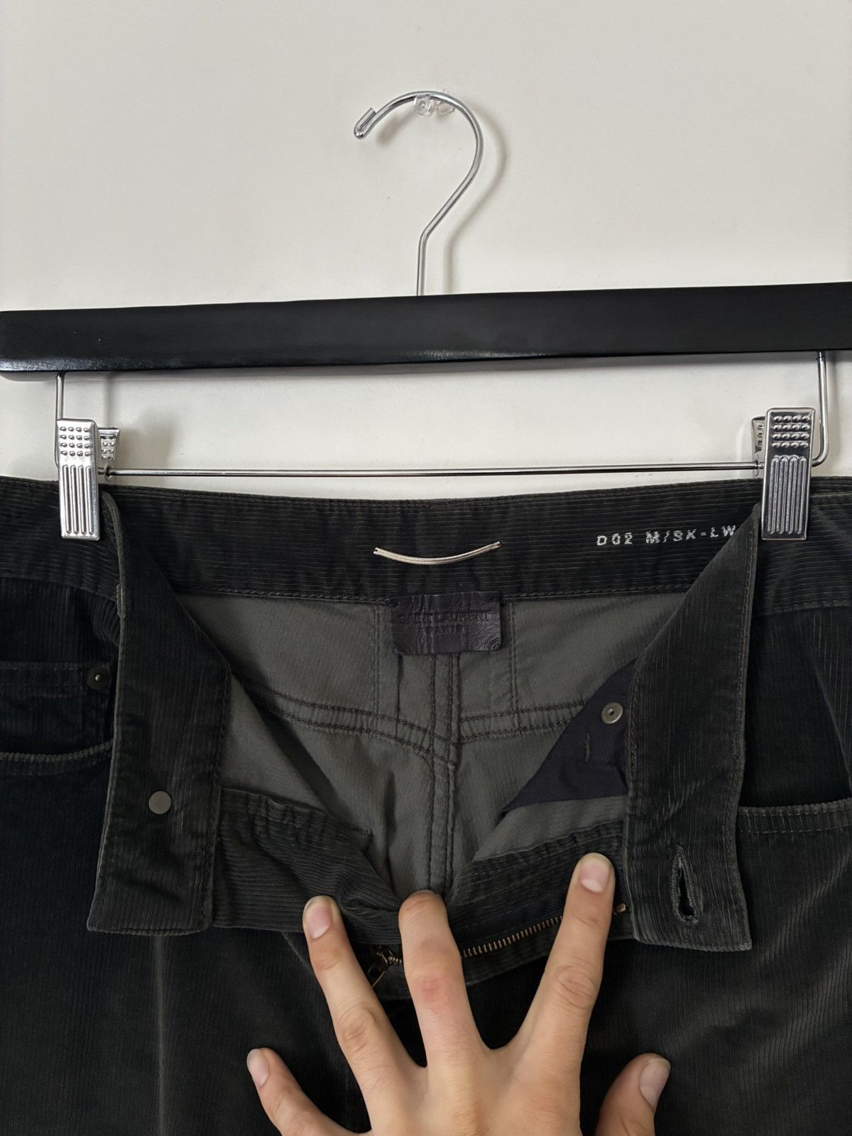 Saint Laurent Paris Saint Laurent Paris 2015 D02 Corduroy Pants Size US 30 / EU 46 - 4 Thumbnail