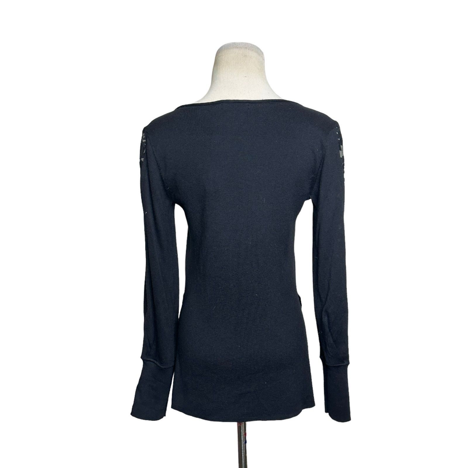 NIC+ZOE Nic+Zoe Black Flash Of Lace Boat Neck Sweater size small Size S / US 4 / IT 40 - 2 Thumbnail