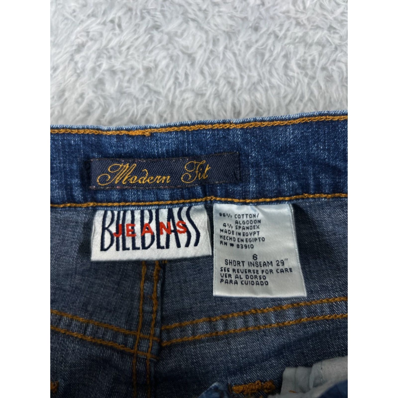 Bill Blass Bill Blass Jeans Womens Bootcut Denim 26x28 Blue Mid Rise 6 Modern Fit 5-Pocket Stretch Cotton Blend Casual Womens Size 28" / US 6 / IT 42 - 6 Thumbnail