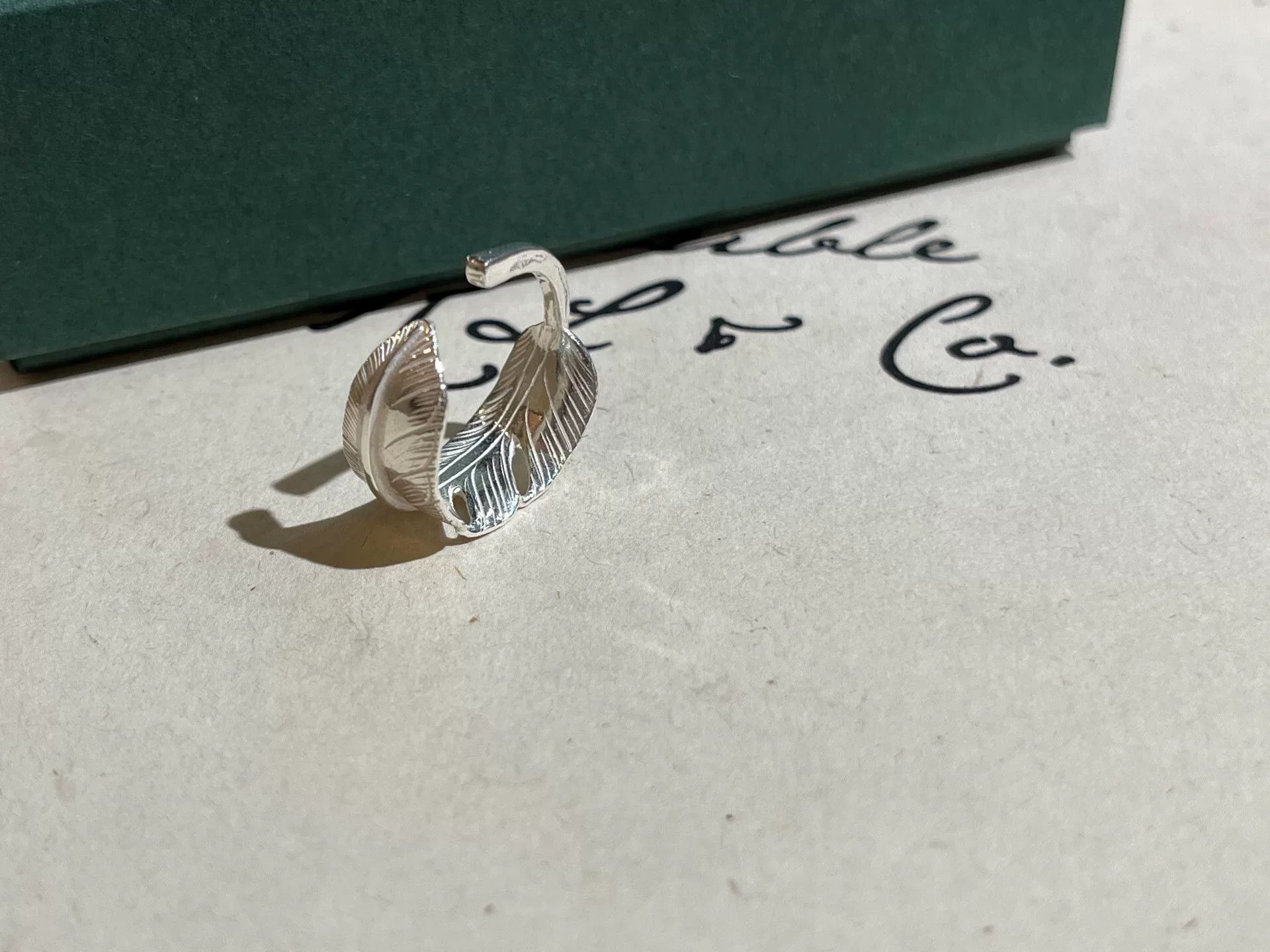 Takumi elegant silver feather ring adjustable size Size ONE SIZE - 1 Thumbnail