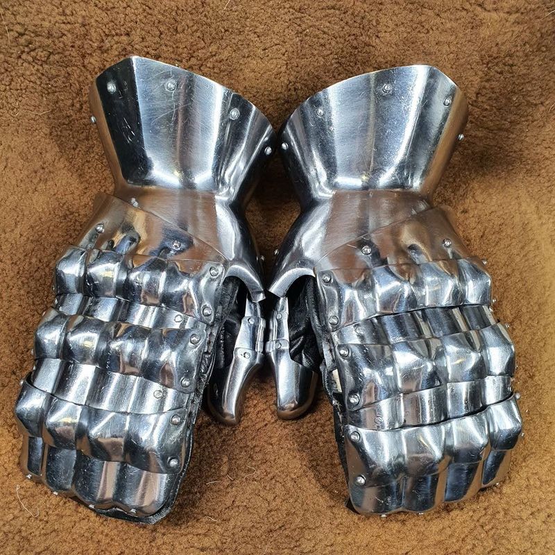 Vintage Balenciaga Inspiration Handmade Chevalier Knight Gauntlets Size ONE SIZE - 4 Thumbnail