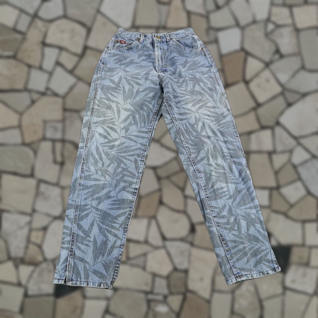 Lee VINTAGE Lee Jeans Womens 9 Blue Leaf Print High Waist Tapered Leg Made in USA 90s Denim Size 30" / US 8 / IT 44 - 1 Thumbnail