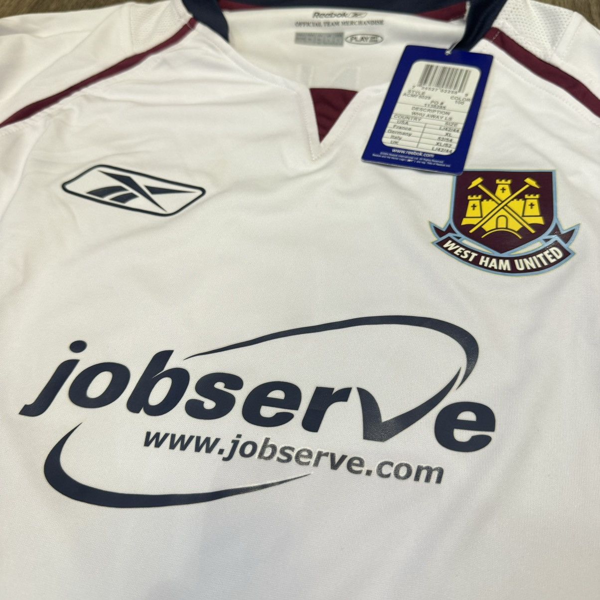 Reebok West ham 05/06 L/S away shirt #8 Sheringham (bnwt) Size US L / EU 52-54 / 3 - 3 Thumbnail