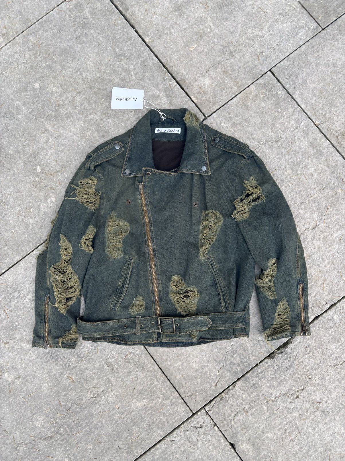 Acne Studios Acne Studios Distressed Denim Jacket Size XS / US 0-2 / IT 36-38 - 1 Thumbnail