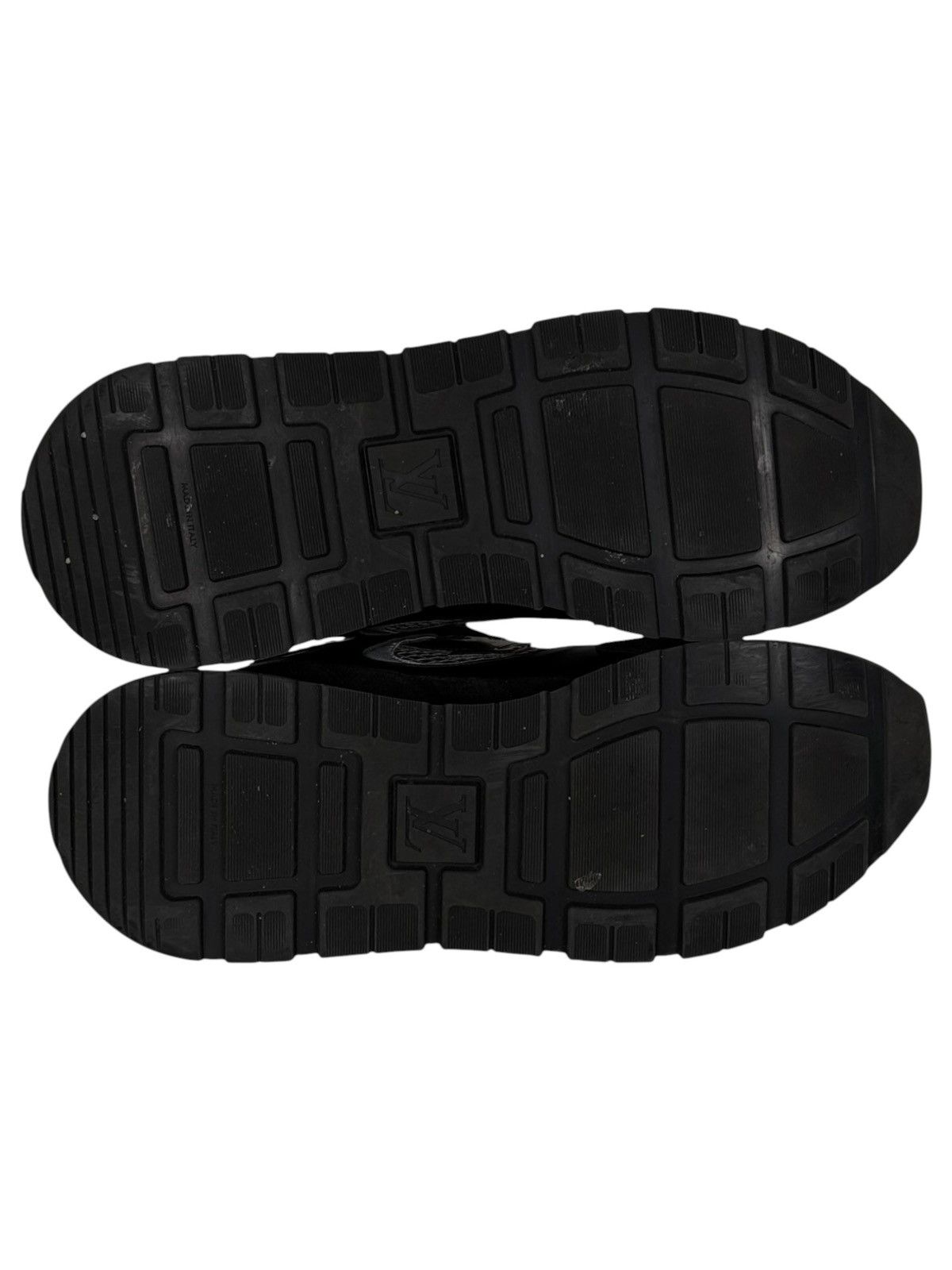 Louis Vuitton Louis Vuitton Run Away Monogram Sneaker Size US 9 / EU 42 - 8 Thumbnail