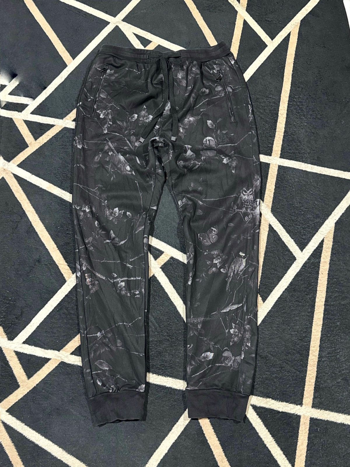 Dolce & Gabbana Dolce Gabbana Jogger Pants Bird Size US 30 / EU 46 - 1 Thumbnail