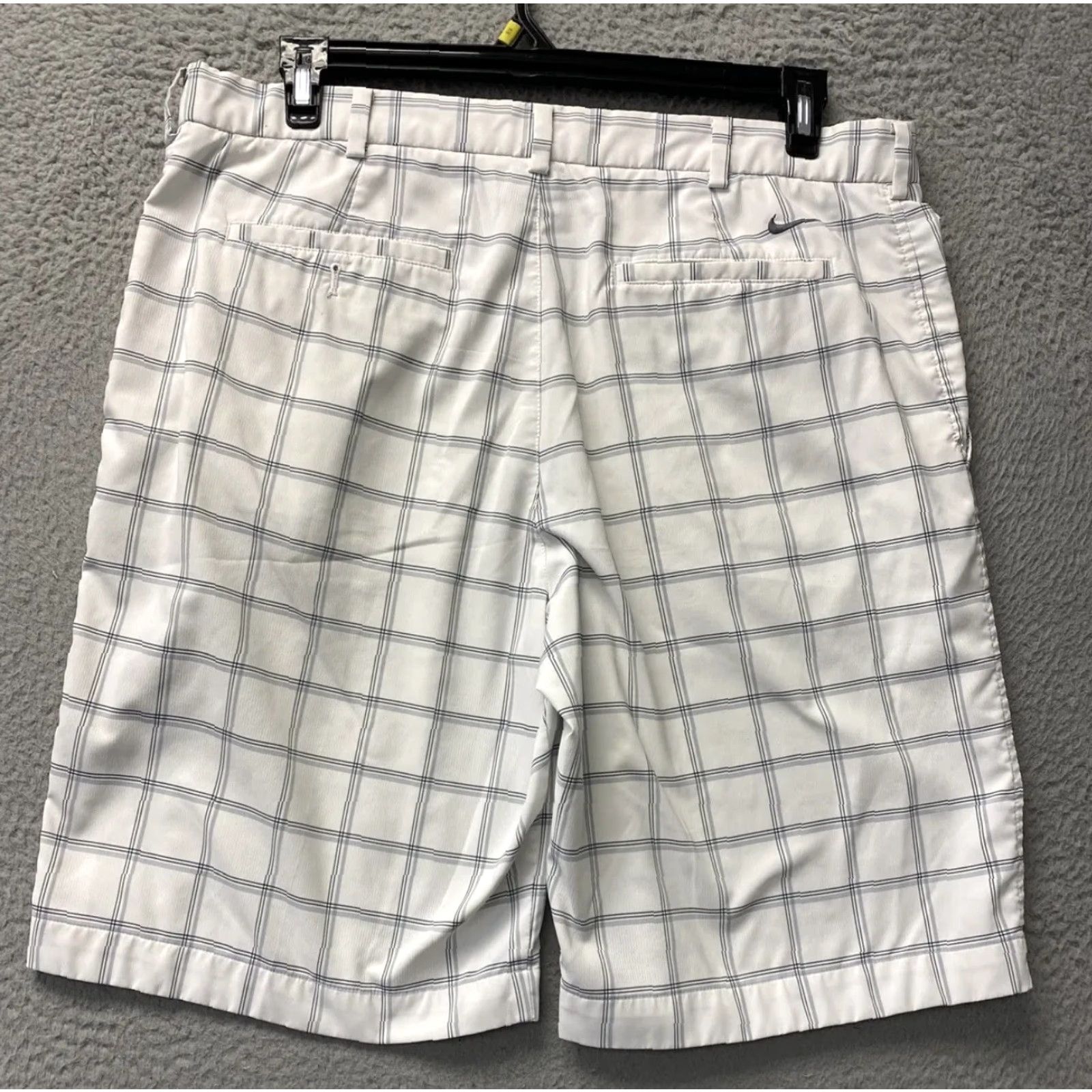 Nike Nike Shorts Mens 36 Adult Golf Athletic Outdoors Pockets Button Check / 108-3 Size US 36 / EU 52 - 7 Thumbnail