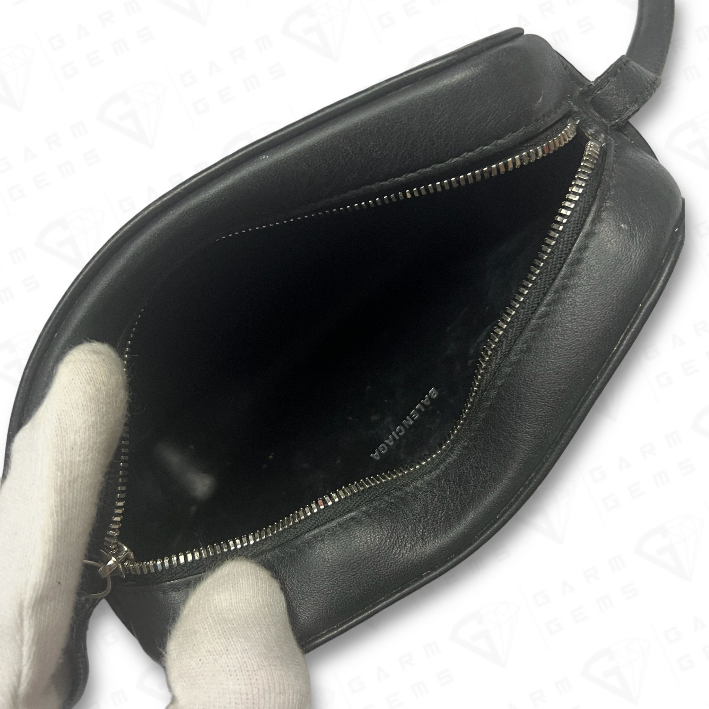 Balenciaga Balenciaga Everyday Leather Camera Bag XS Size ONE SIZE - 7 Thumbnail