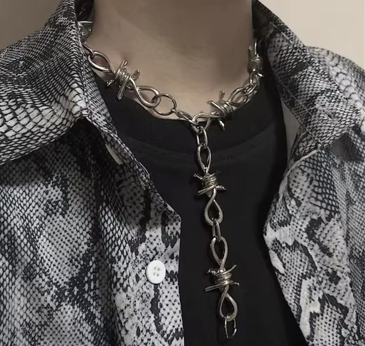 Japanese Brand Barbed Wire Choker Necklace Grunge Size ONE SIZE - 1 Thumbnail