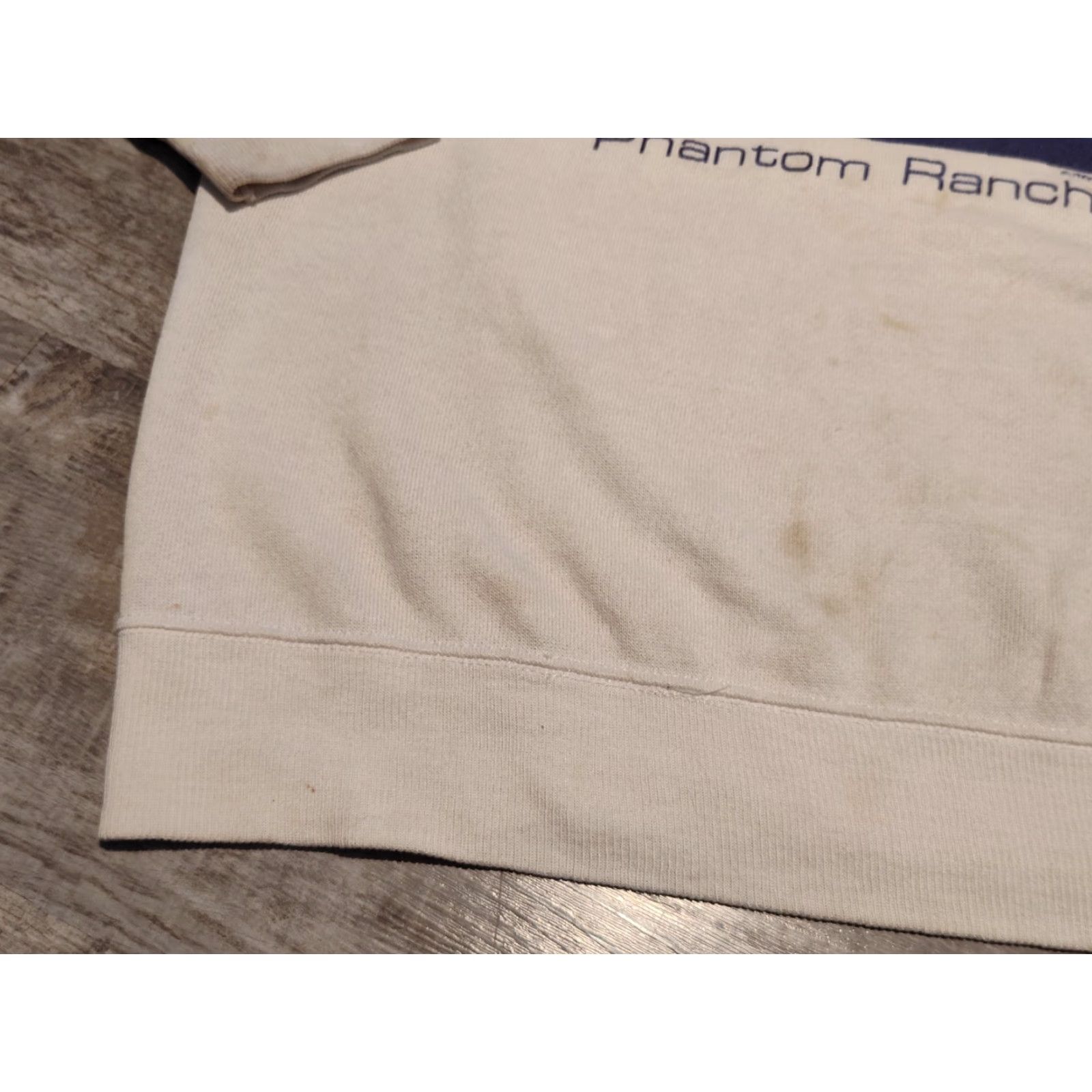 Hanes VINTAGE Hanes 80s Crewneck Sweatshirt Unisex Adults Small Fleece Ivory Outdoor Hiking Activewear Size S / US 4 / IT 40 - 3 Thumbnail