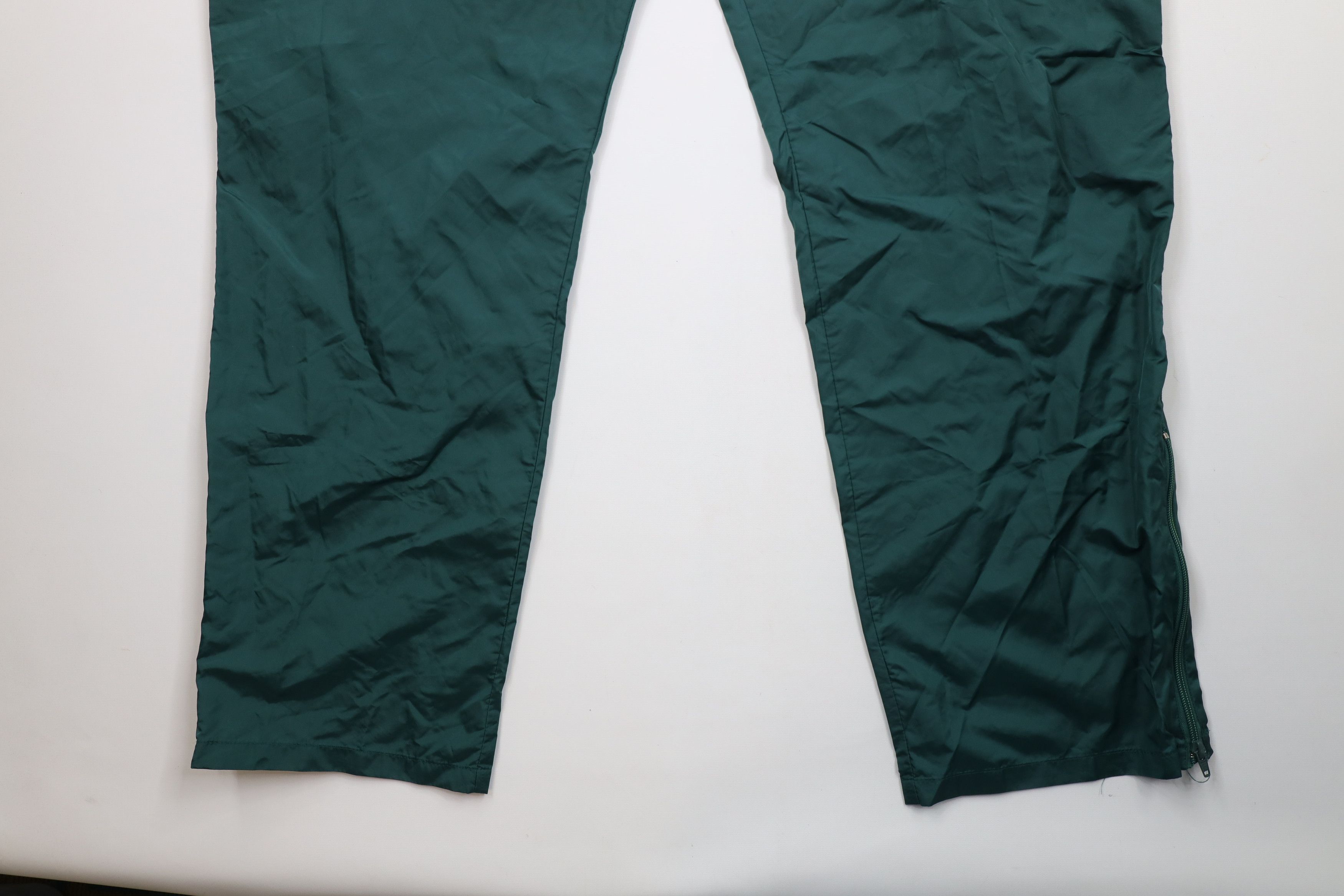 Vintage × Woolrich Woolen Mills Vintage 90s Woolrich Wide Leg Windbreaker Pants Green Nylon Size US 40 / EU 56 - 4 Thumbnail