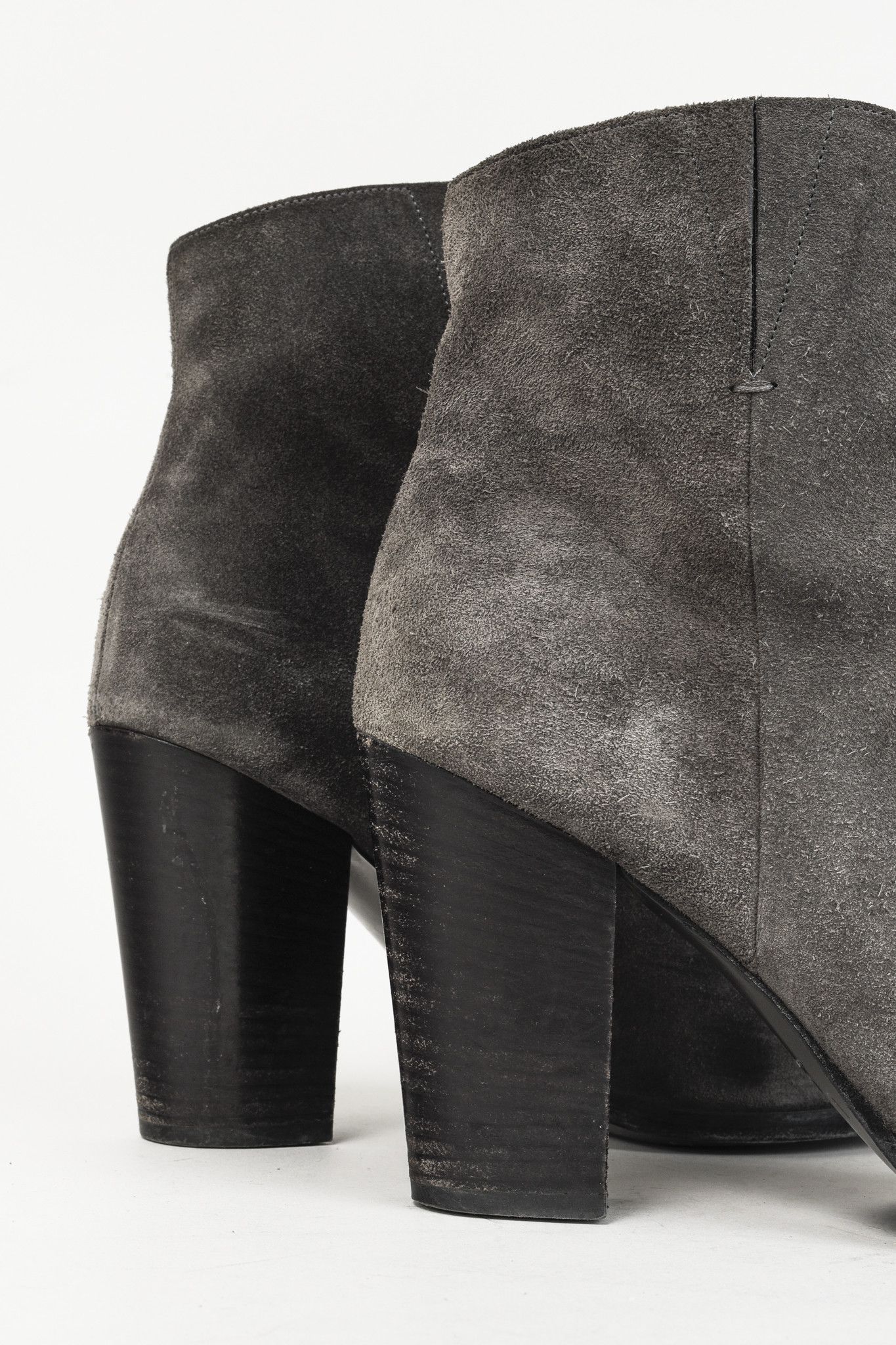 Vince Vince Grey Nubuck Leather Block Heel Point Toe Boots Size US 10 / IT 40 - 7 Thumbnail